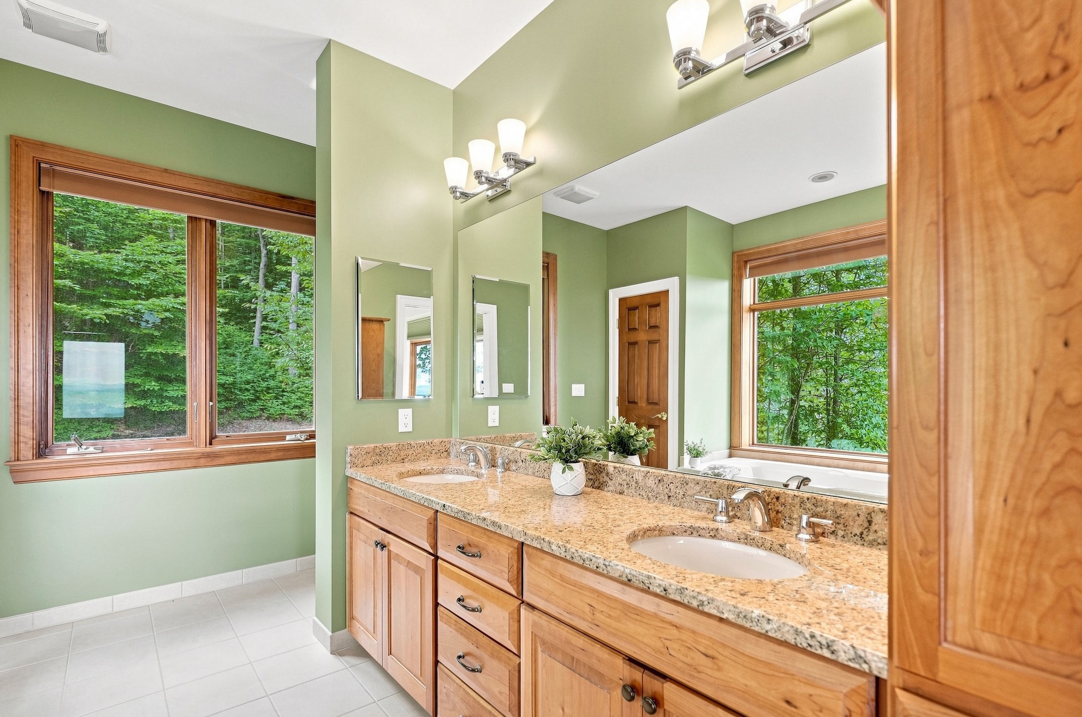  328 Hurricane Mountain Lane, Elizabethtown, NY, 12932 - 物件實景