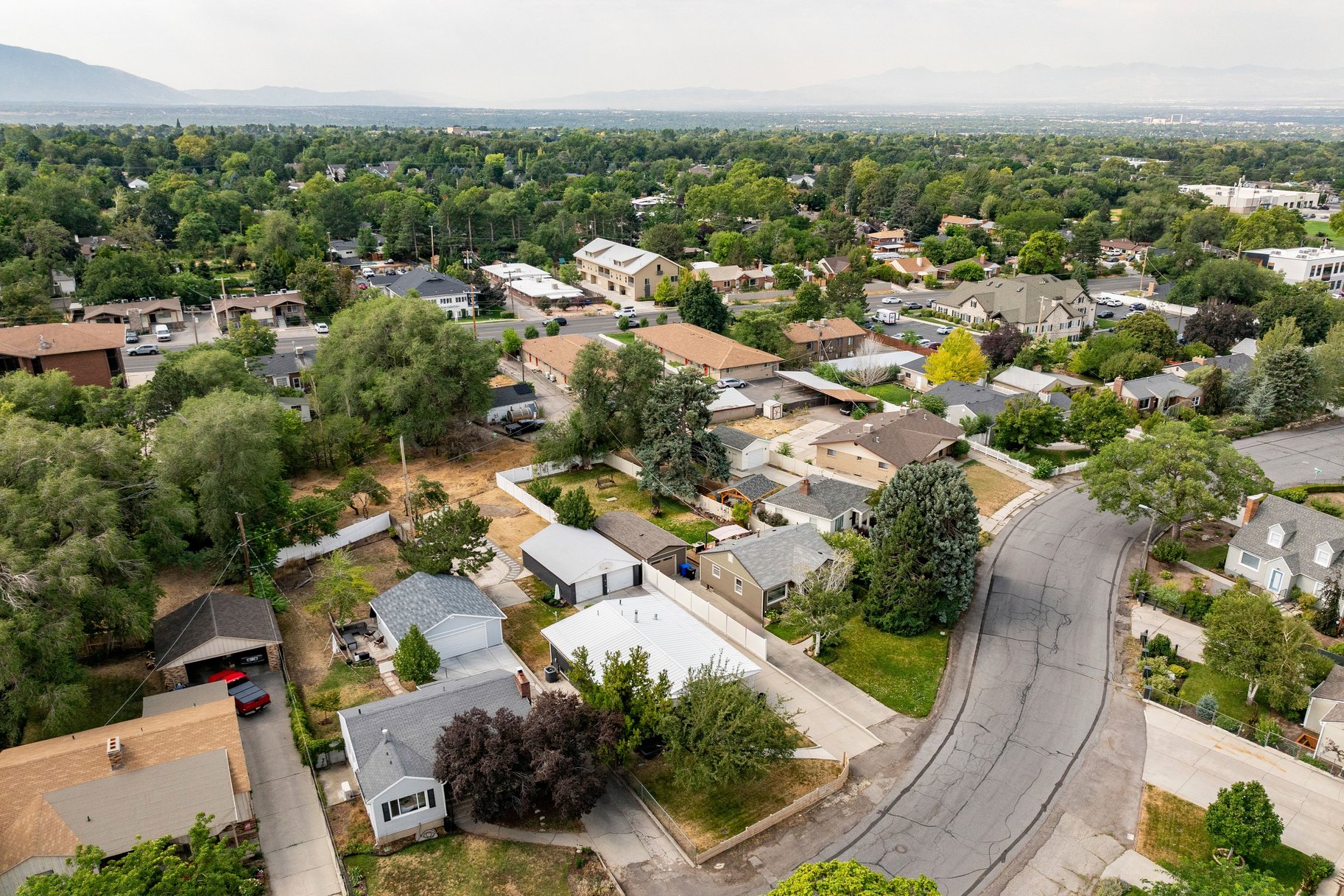  Updated Millcreek Home with Space to Make It Your Own - 物件實景