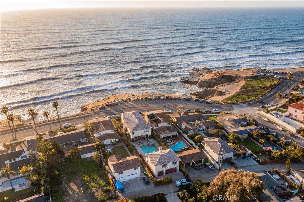 San Diego, California, 92107, United States, 6 Bedrooms Bedrooms, ,5 BathroomsBathrooms,Residential,For Sale,1843009