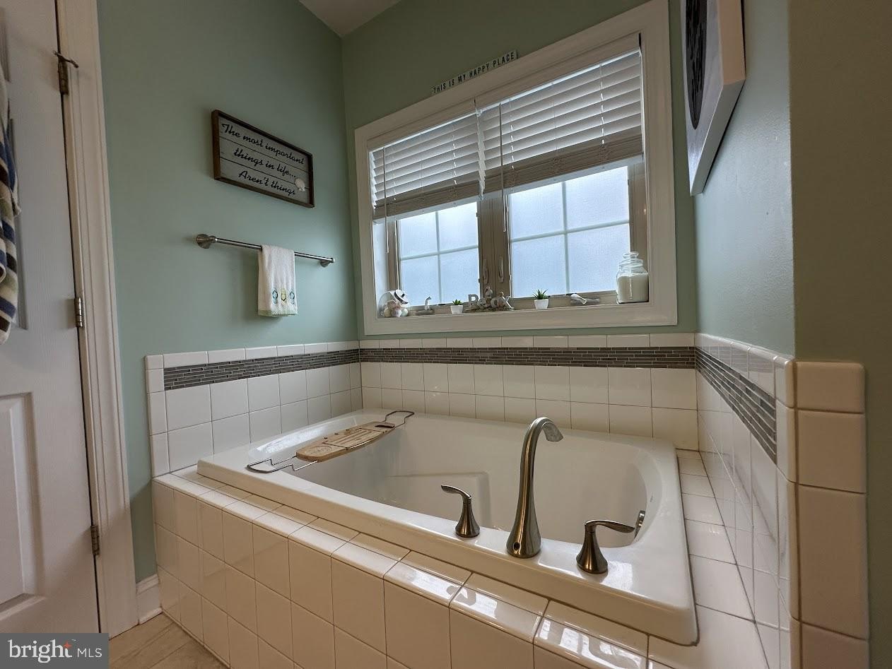 DAGSBORO, Delaware, 19939, United States, 4 Bedrooms Bedrooms, ,3 BathroomsBathrooms,Residential,For Sale,1983724