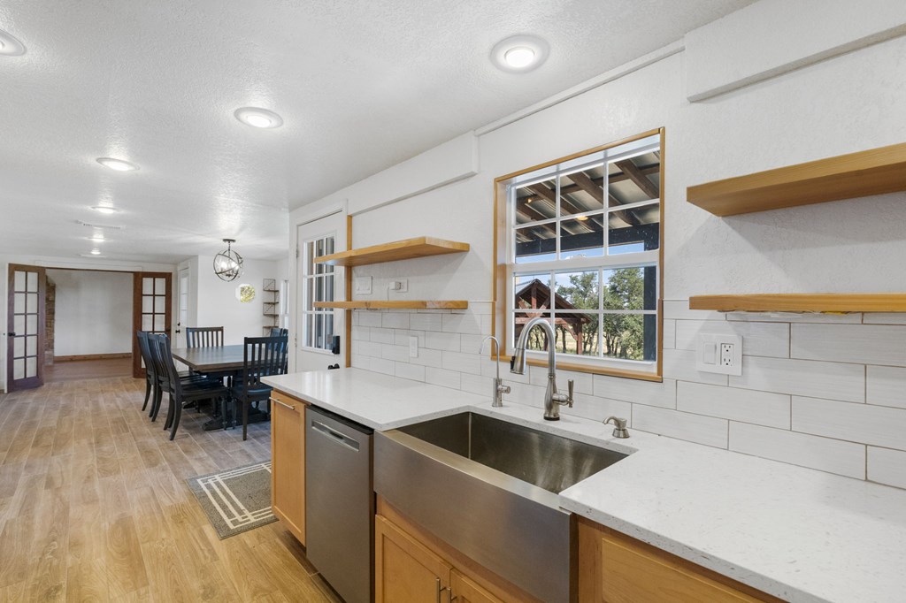 Fredericksburg, Texas, 78624, United States, 3 Bedrooms Bedrooms, ,3 BathroomsBathrooms,Residential,For Sale,1920349