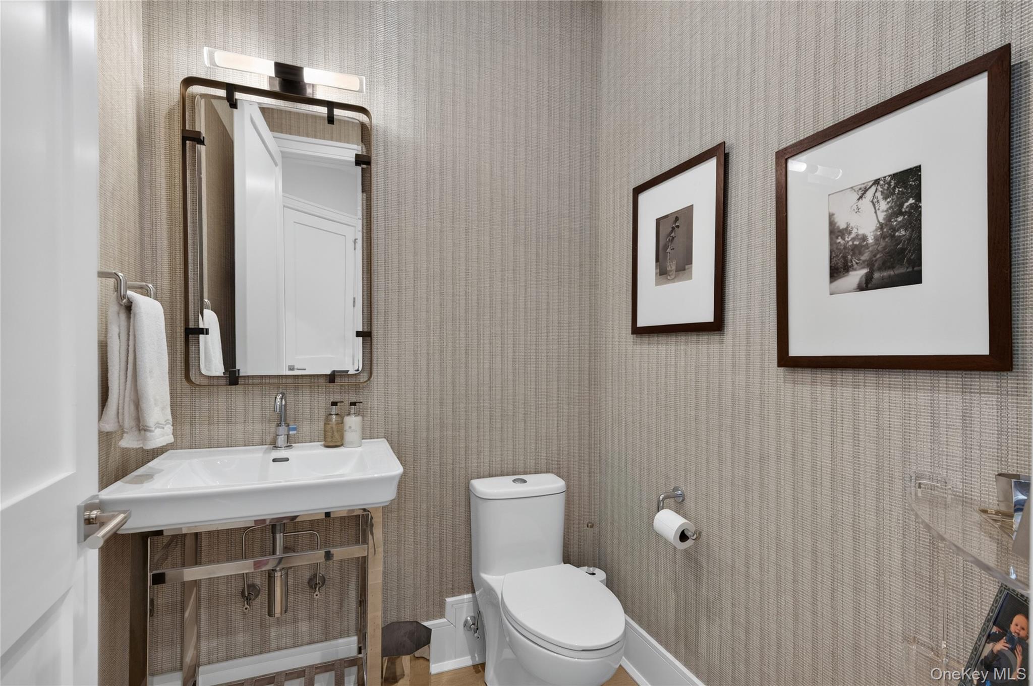  63 Three Ponds Lane W, Woodbury, NY, 11797 - 物件實景