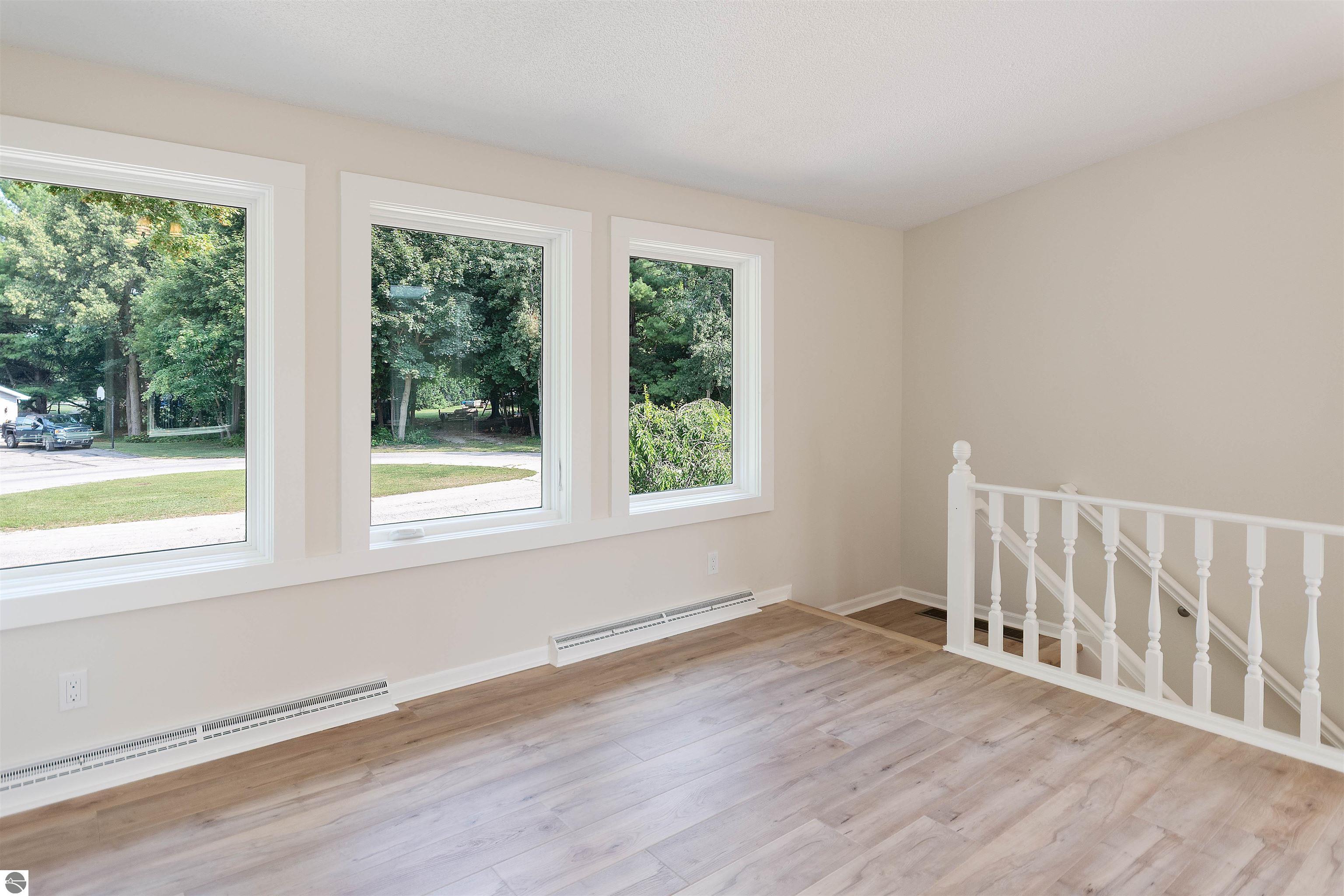 Traverse City, Michigan, 49686, United States, 4 Bedrooms Bedrooms, ,2 BathroomsBathrooms,Residential,For Sale,1908664