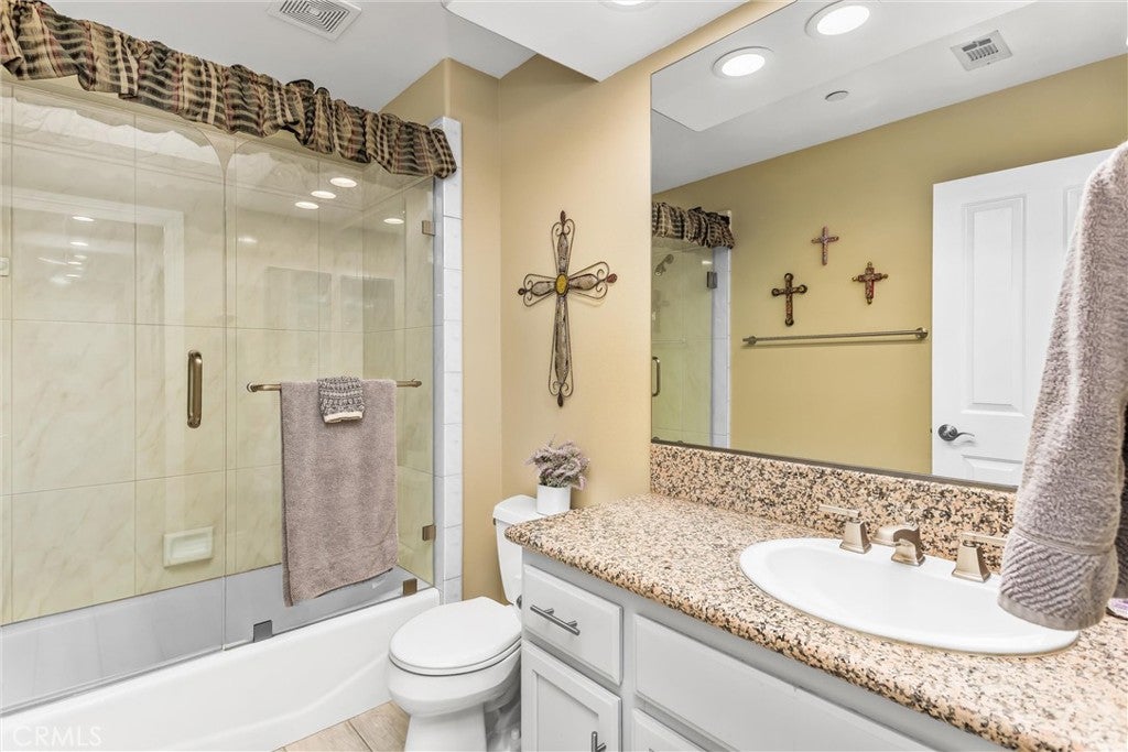 Redlands, California, 92373, United States, 5 Bedrooms Bedrooms, ,4 BathroomsBathrooms,Residential,For Sale,1992456