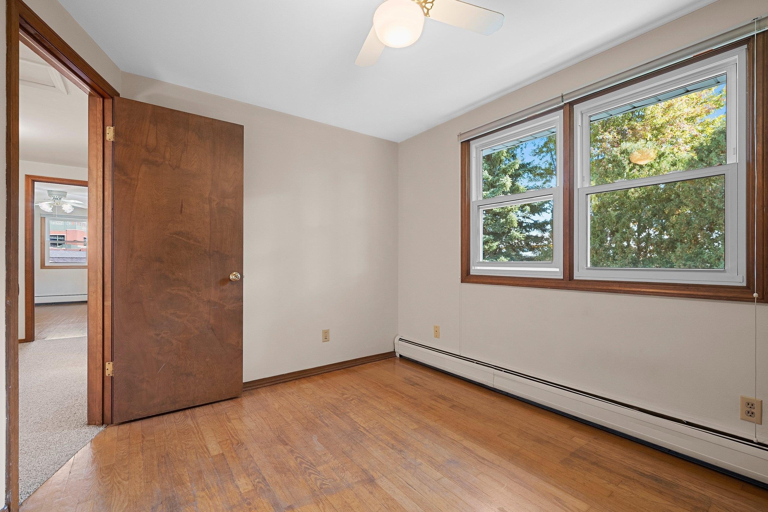 GREEN BAY, Wisconsin, 54304-4417, United States, 4 Bedrooms Bedrooms, ,2 BathroomsBathrooms,Residential,For Sale,1978060