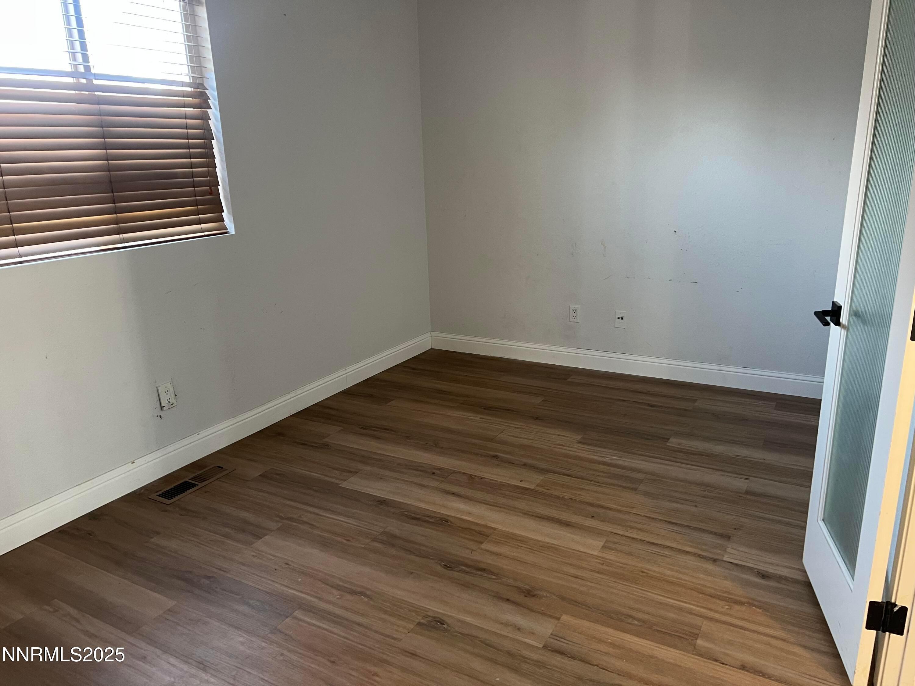 Sparks, Nevada, 89436, United States, 3 Bedrooms Bedrooms, ,3 BathroomsBathrooms,Residential,For Sale,1992114