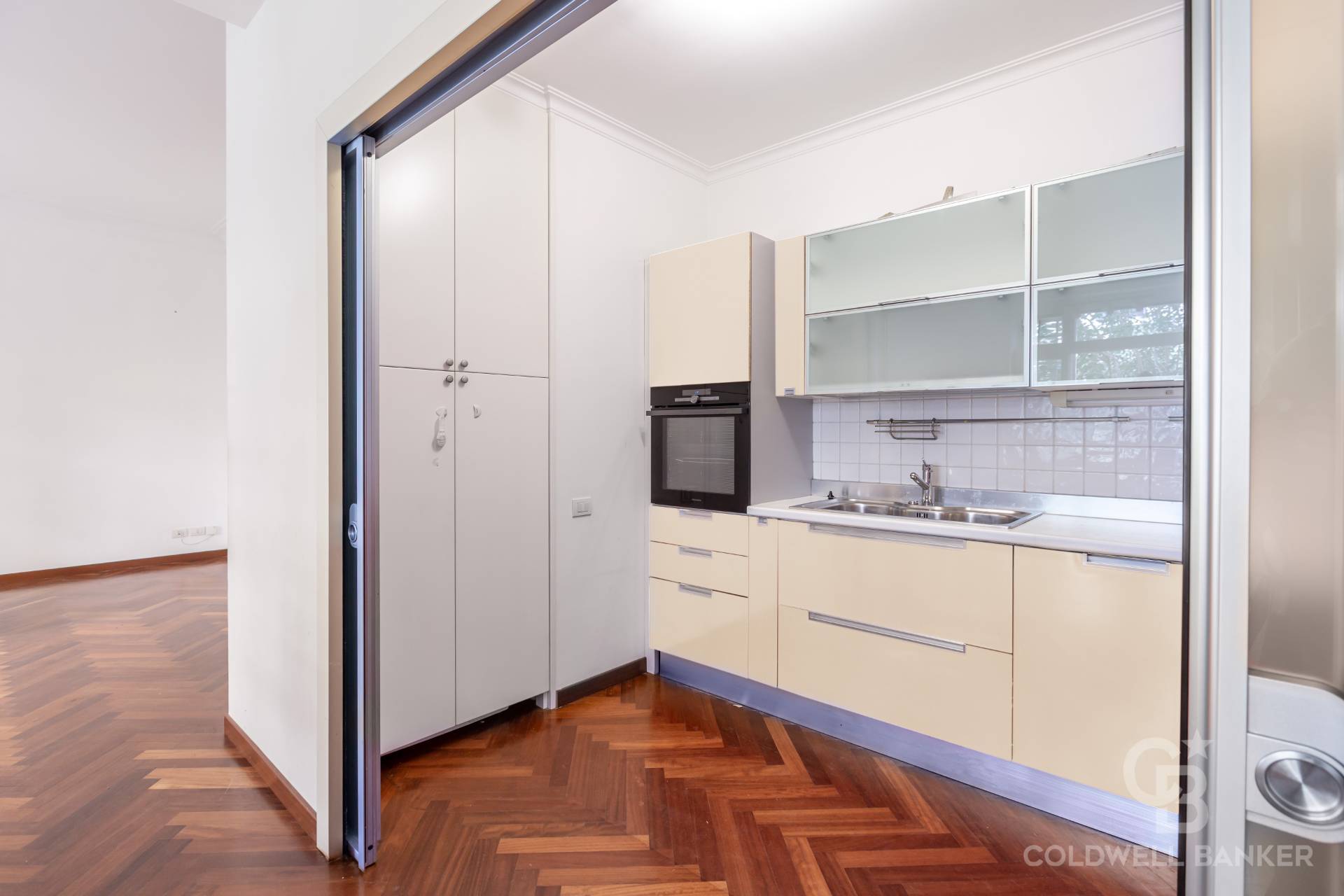 Roma, Roma, 00100, IT, 2 Bedrooms Bedrooms, ,2 BathroomsBathrooms,Residential,For Sale,1803956
