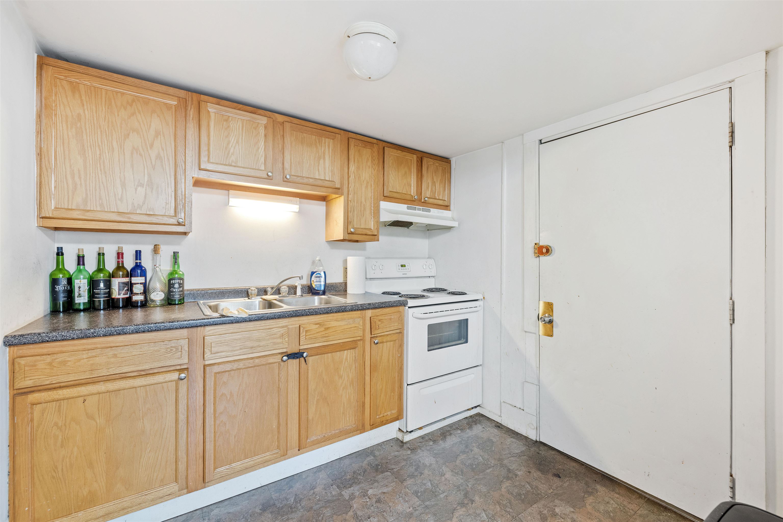 Farmington, New Hampshire, 03835, United States, ,Residential,For Sale,1805483