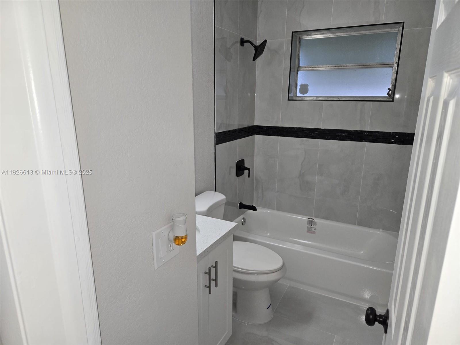 Hollywood, Florida, 33024, United States, 3 Bedrooms Bedrooms, ,2 BathroomsBathrooms,Residential,For Sale,1933387