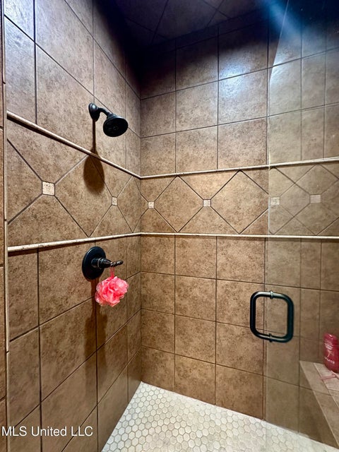 Clinton, Mississippi, 39056, United States, 4 Bedrooms Bedrooms, ,3 BathroomsBathrooms,Residential,For Sale,1998681