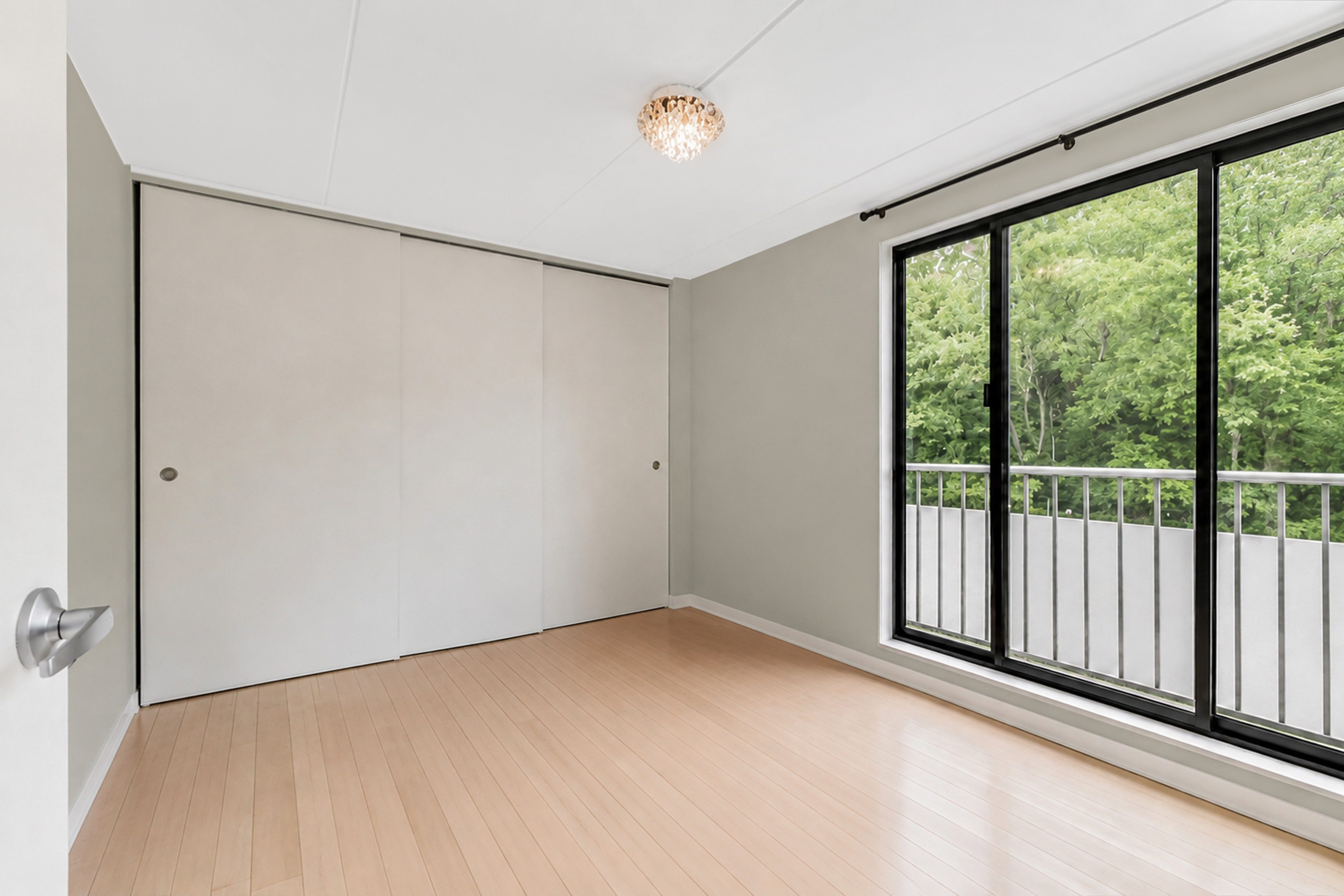  1155 Warburton Avenue - 物件實景
