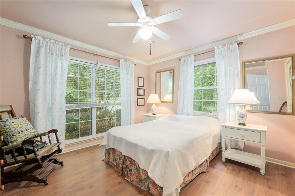 Newberry, Florida, 32669, United States, 3 Bedrooms Bedrooms, ,2 BathroomsBathrooms,Residential,For Sale,1847426