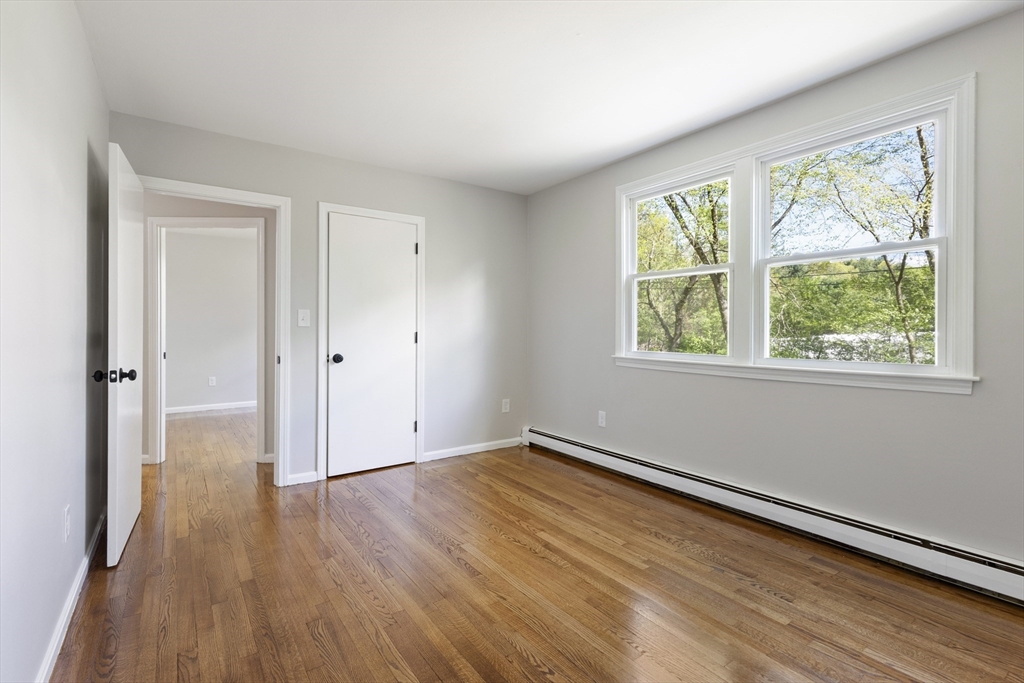Mansfield, Massachusetts, 02048, United States, 4 Bedrooms Bedrooms, ,2 BathroomsBathrooms,Residential,For Sale,1942588