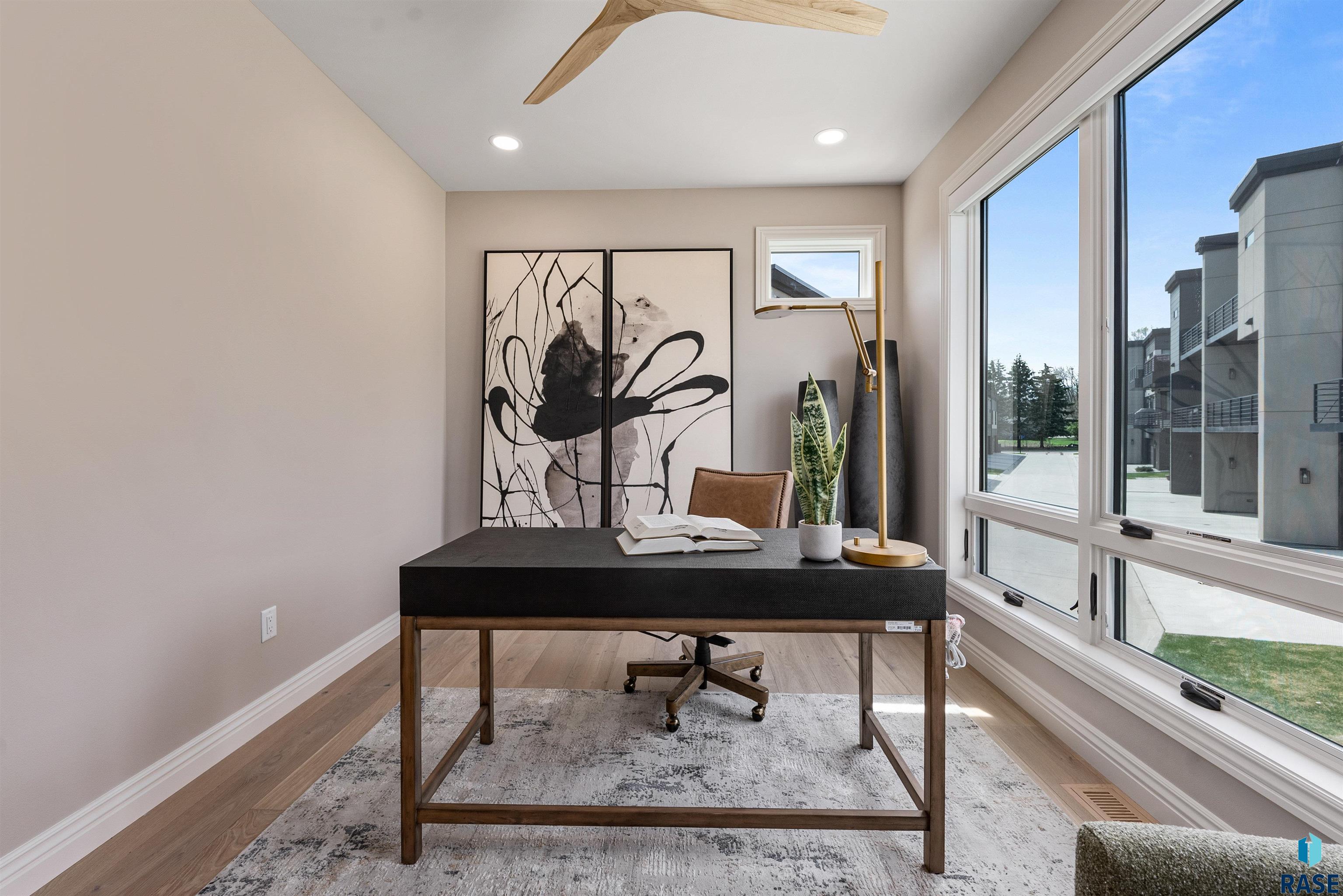 Sioux Falls, South Dakota, 57106, United States, ,Residential,For Sale,1986219