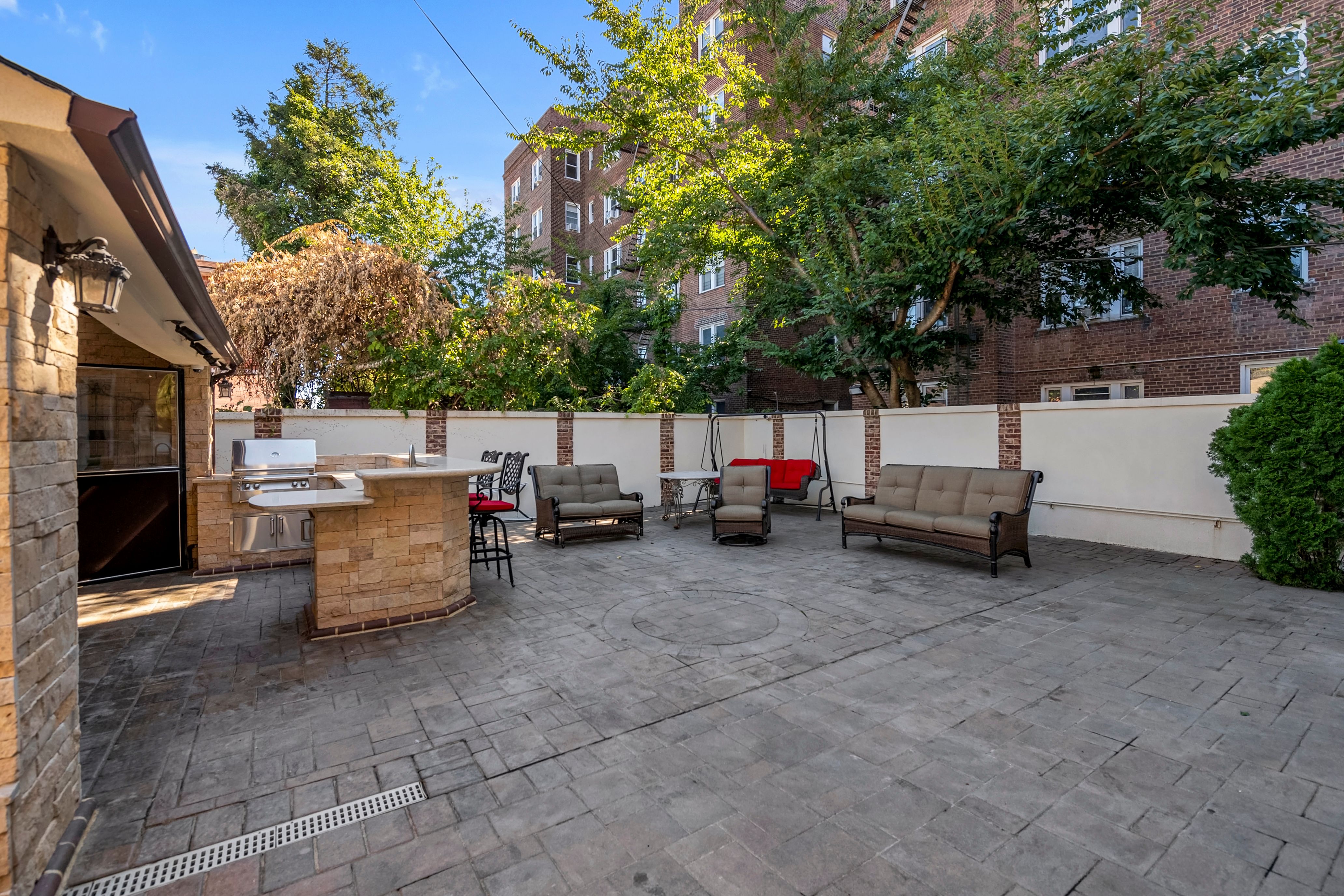  72-07 112th Street, Forest Hills, NY 11375 - 物件實景