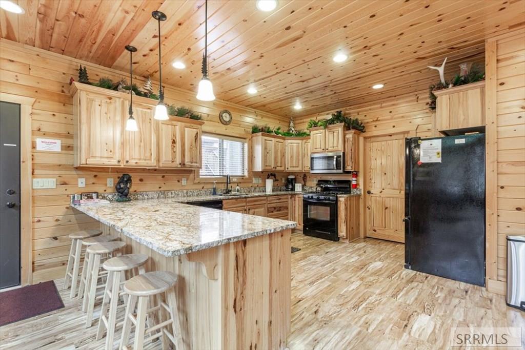 ISLAND PARK, Idaho, 83429, United States, 5 Bedrooms Bedrooms, ,3 BathroomsBathrooms,Residential,For Sale,2005843