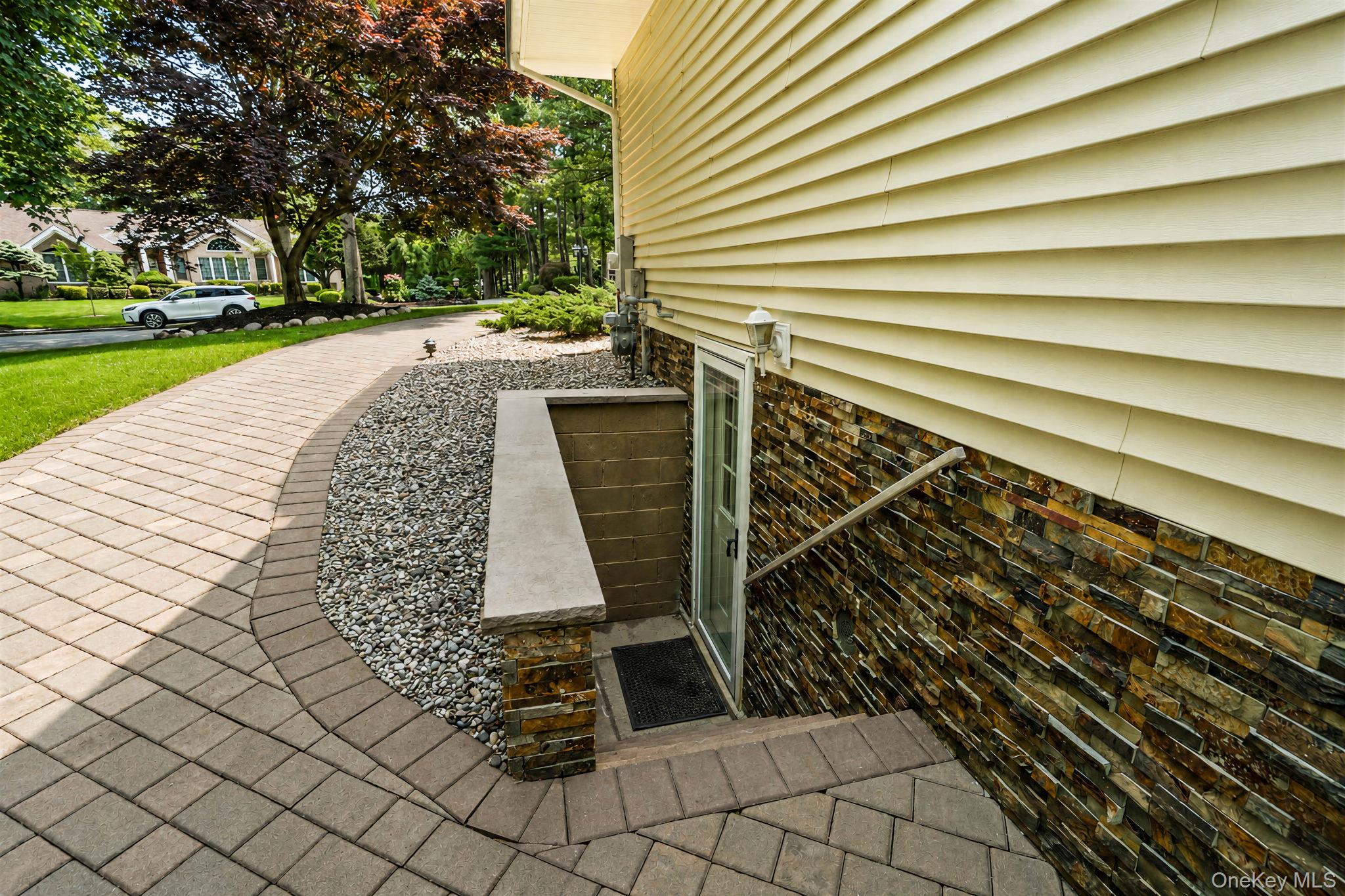  10 Williamsburg Drive, Northport, NY, 11768 - 物件實景
