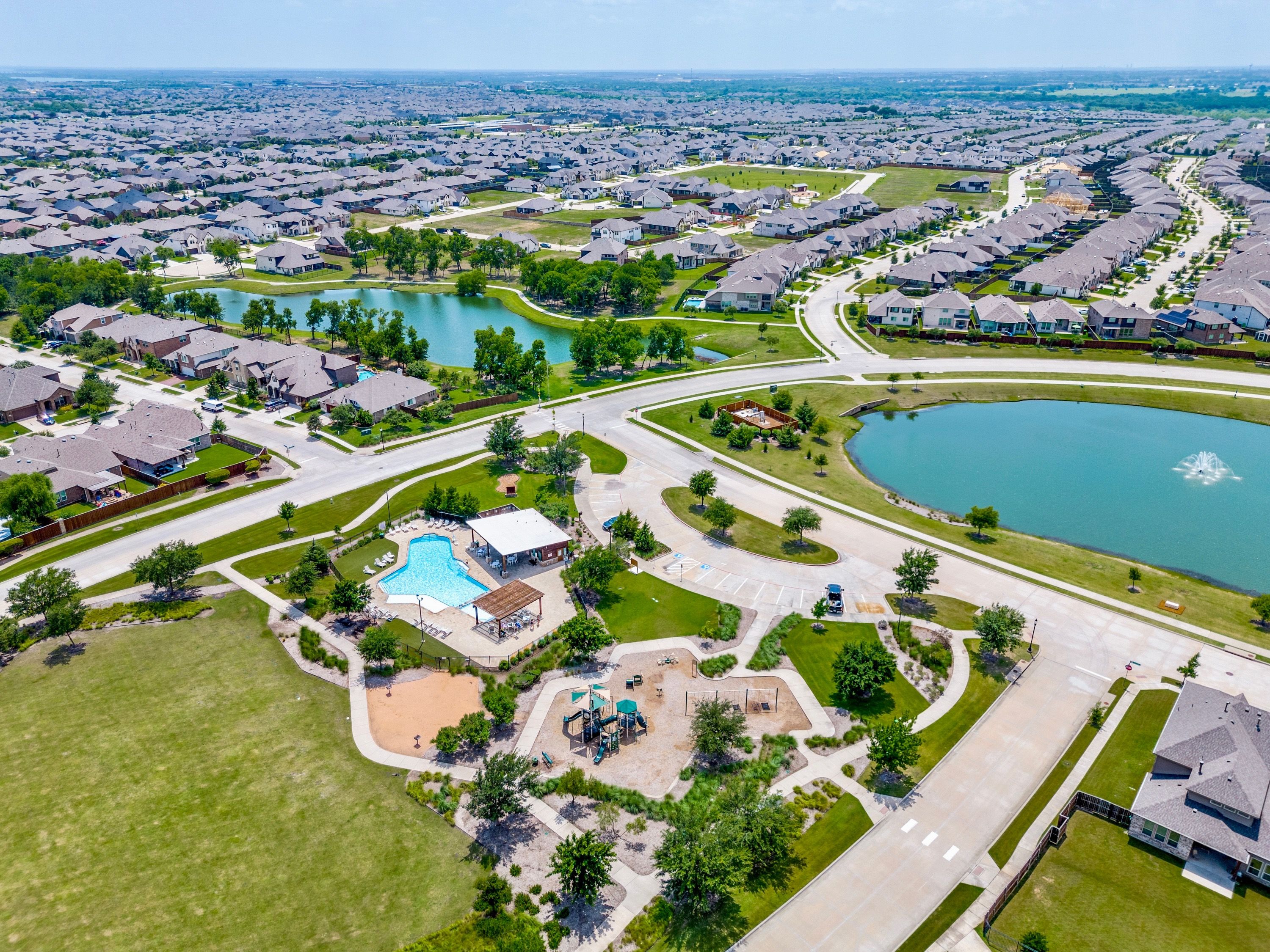  2800 Lakeside Drive - 物件實景