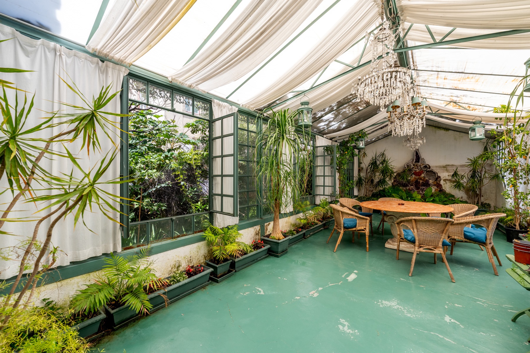  House, 10 bedrooms, for Sale - 物件實景