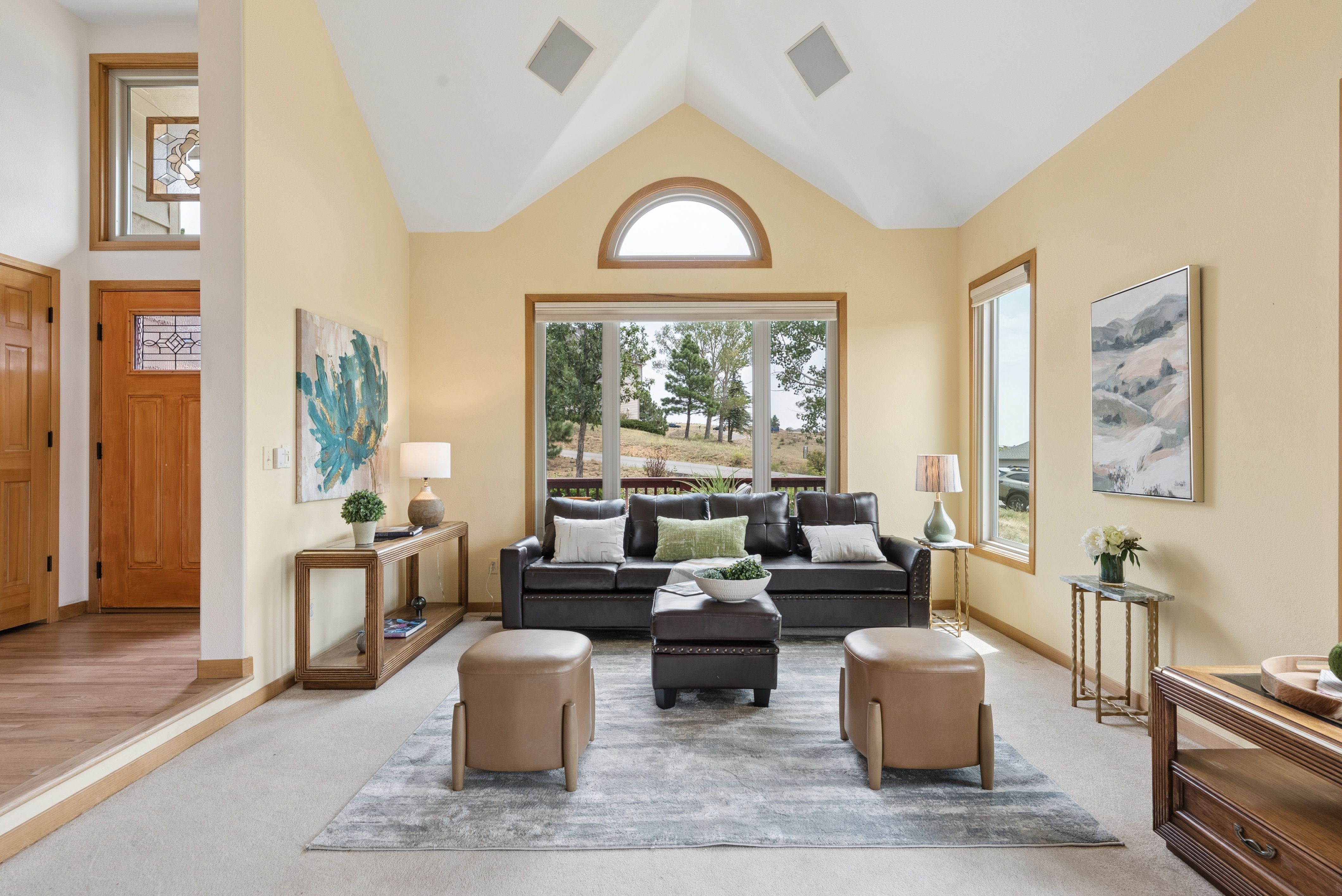  Custom Built Home on a Rolling 1.5 Acre Lot in Highly Desired Paradise Hills - 物件實景
