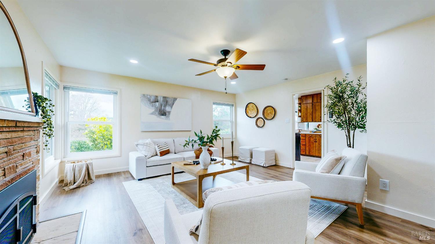 Petaluma, California, 94952, United States, 3 Bedrooms Bedrooms, ,2 BathroomsBathrooms,Residential,For Sale,2008793