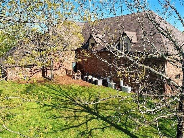 Tahlequah, Oklahoma, 74464, United States, 4 Bedrooms Bedrooms, ,6 BathroomsBathrooms,Residential,For Sale,1983044