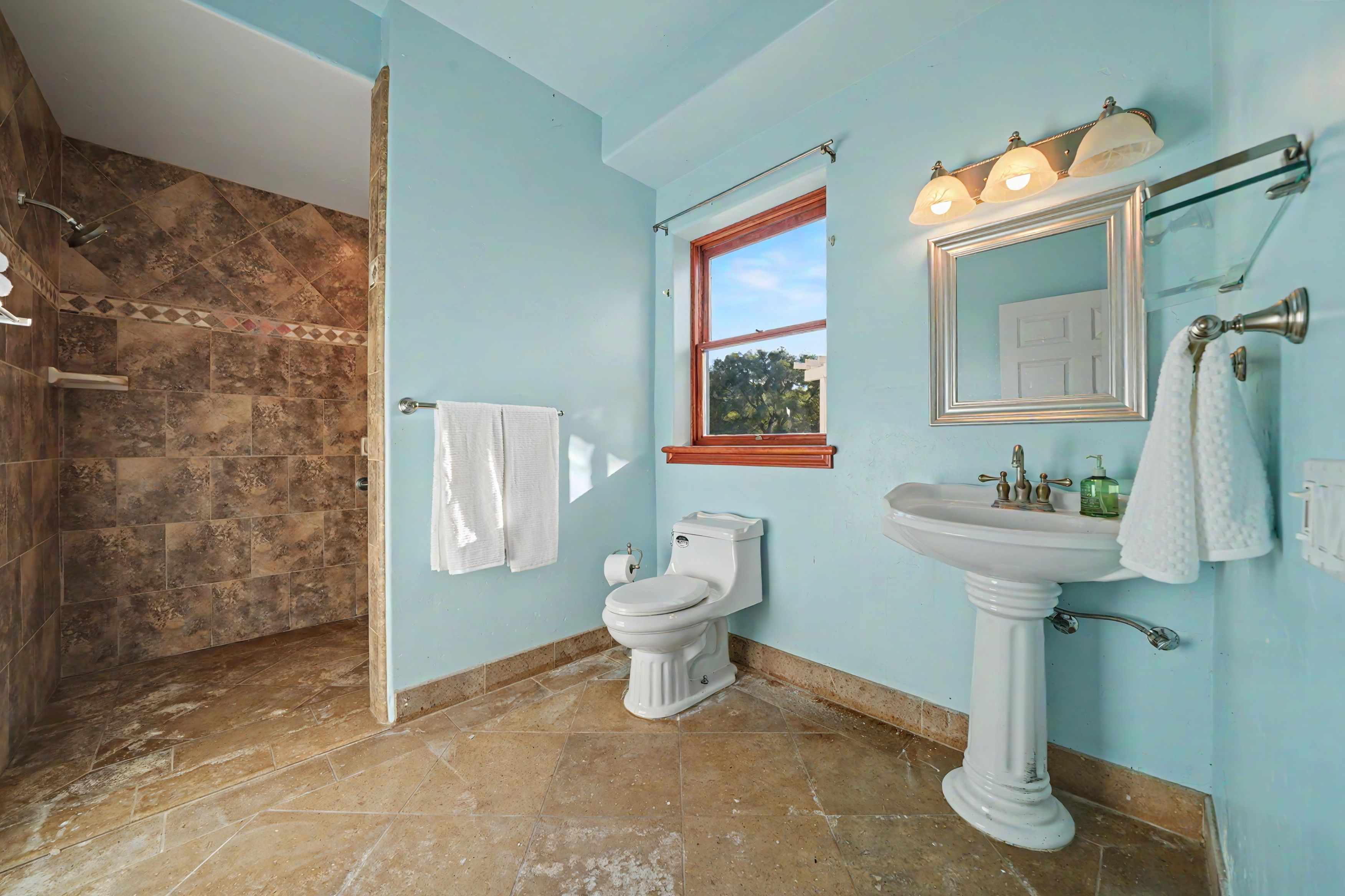  40 Acres - Fully Wheelchair Accessible - Indoor Pool - 物件實景