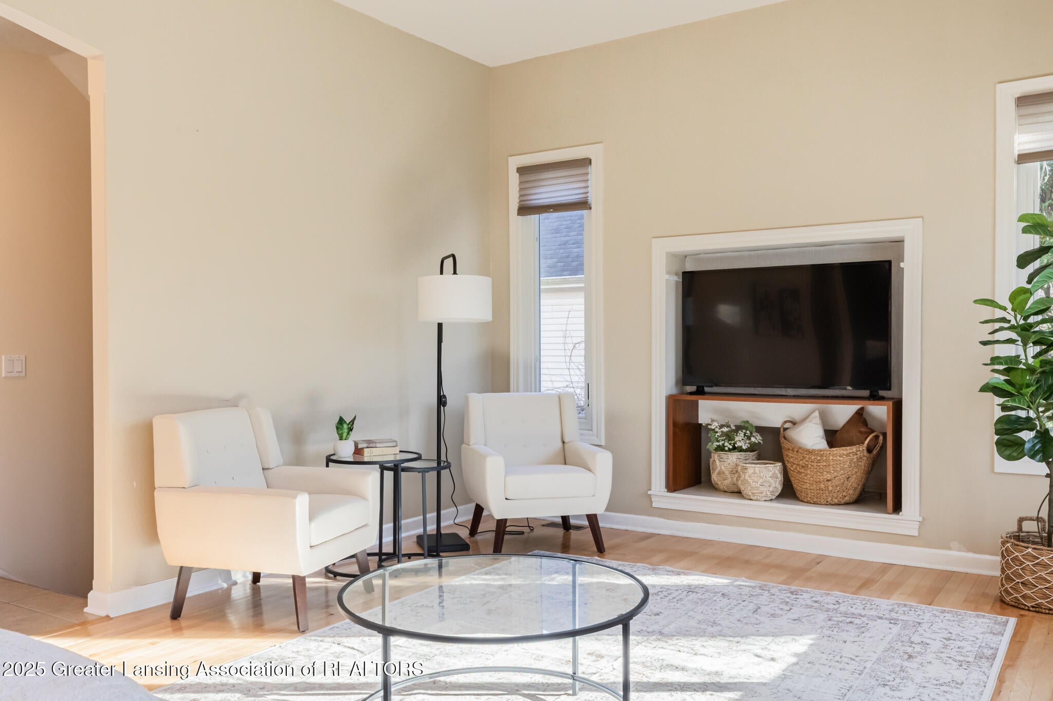 East Lansing, Michigan, 48823, United States, 5 Bedrooms Bedrooms, ,3 BathroomsBathrooms,Residential,For Sale,1991518