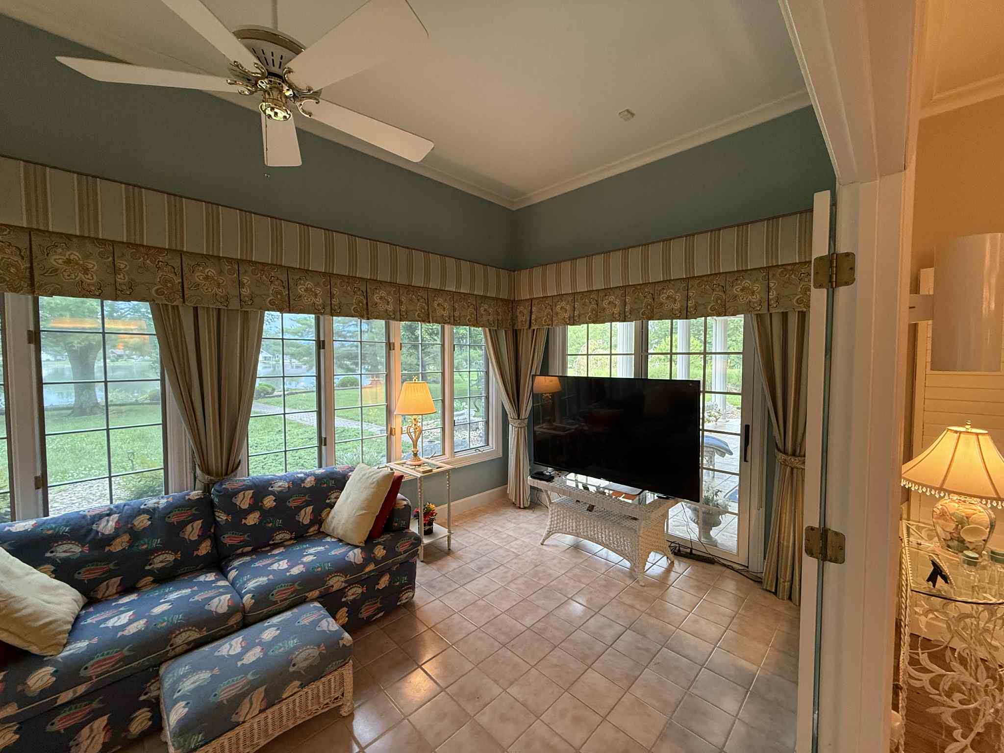 Marion, Illinois, 62959, United States, 4 Bedrooms Bedrooms, ,3 BathroomsBathrooms,Residential,For Sale,1848580
