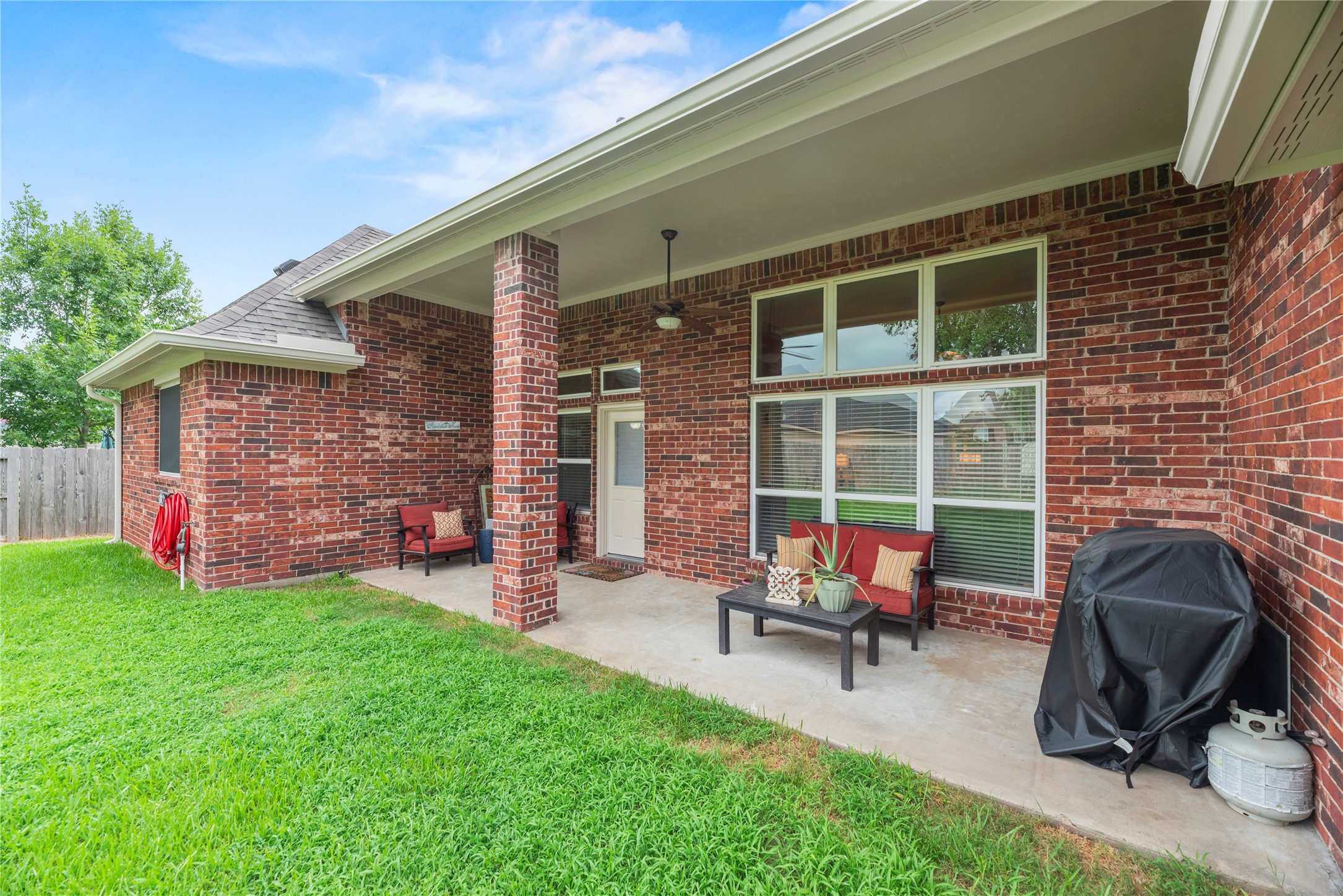 Cypress, Texas, 77433, United States, 5 Bedrooms Bedrooms, ,3 BathroomsBathrooms,Residential,For Sale,1911383