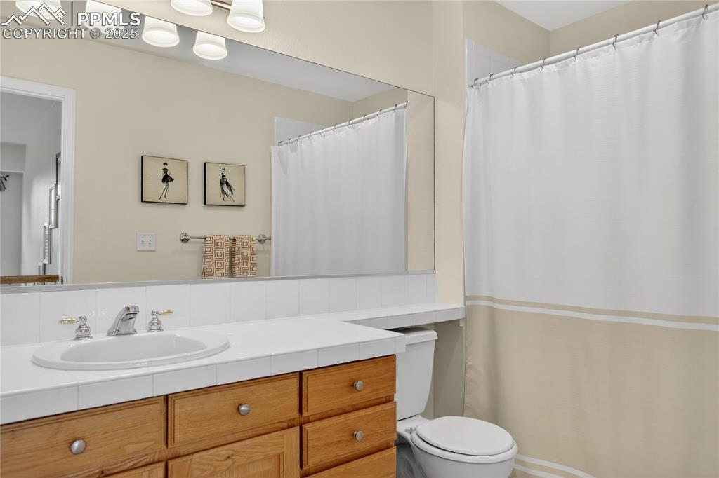 Colorado Springs, Colorado, 80920, United States, 5 Bedrooms Bedrooms, ,4 BathroomsBathrooms,Residential,For Sale,1876956