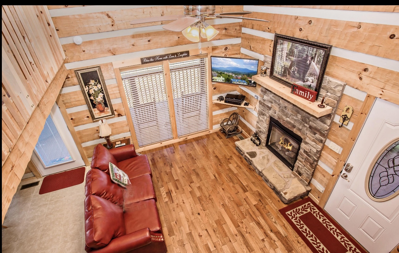 Pigeon Forge, Tennessee, 37863, United States, 2 Bedrooms Bedrooms, ,2 BathroomsBathrooms,Residential,For Sale,1982170