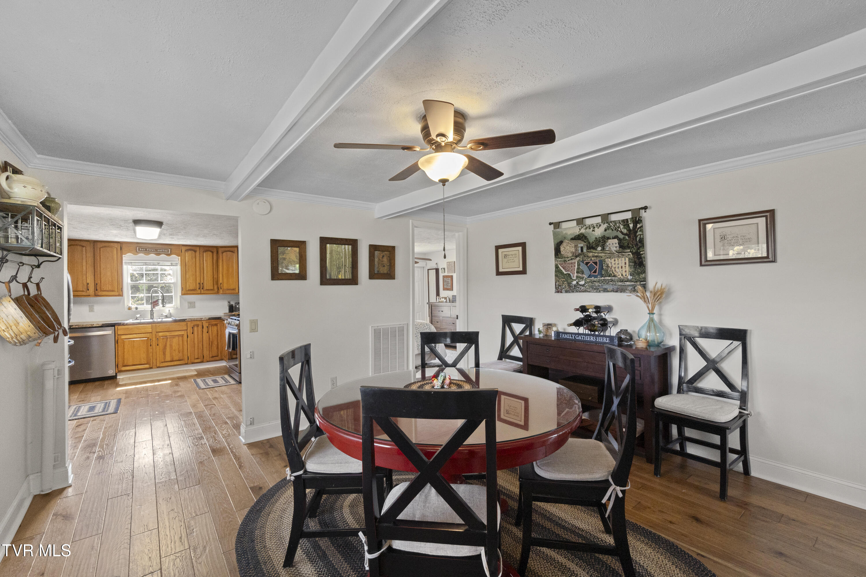 Greeneville, Tennessee, 37745, United States, 3 Bedrooms Bedrooms, ,3 BathroomsBathrooms,Residential,For Sale,2039547