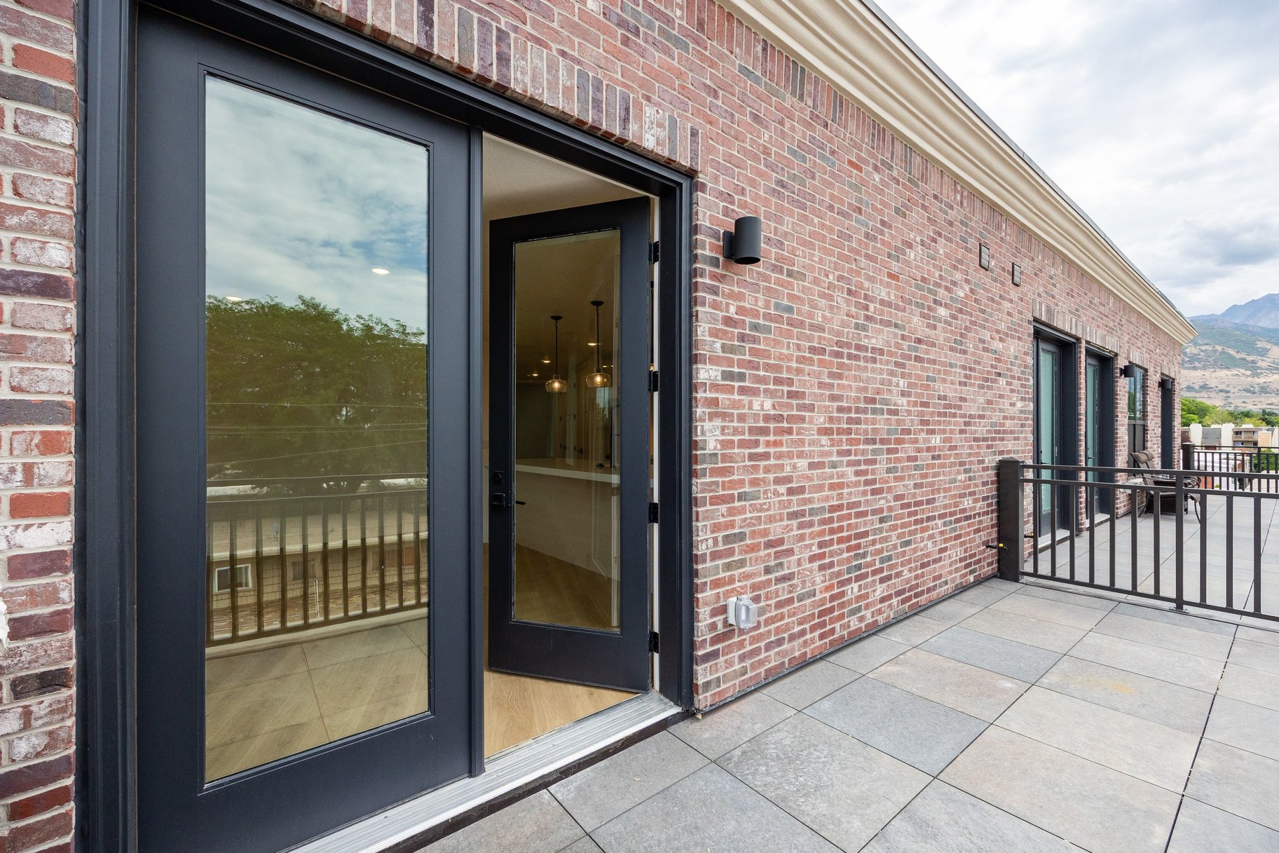  Newly Released Penthouse-Style Living in The Heart of Holladay Village - 物件實景