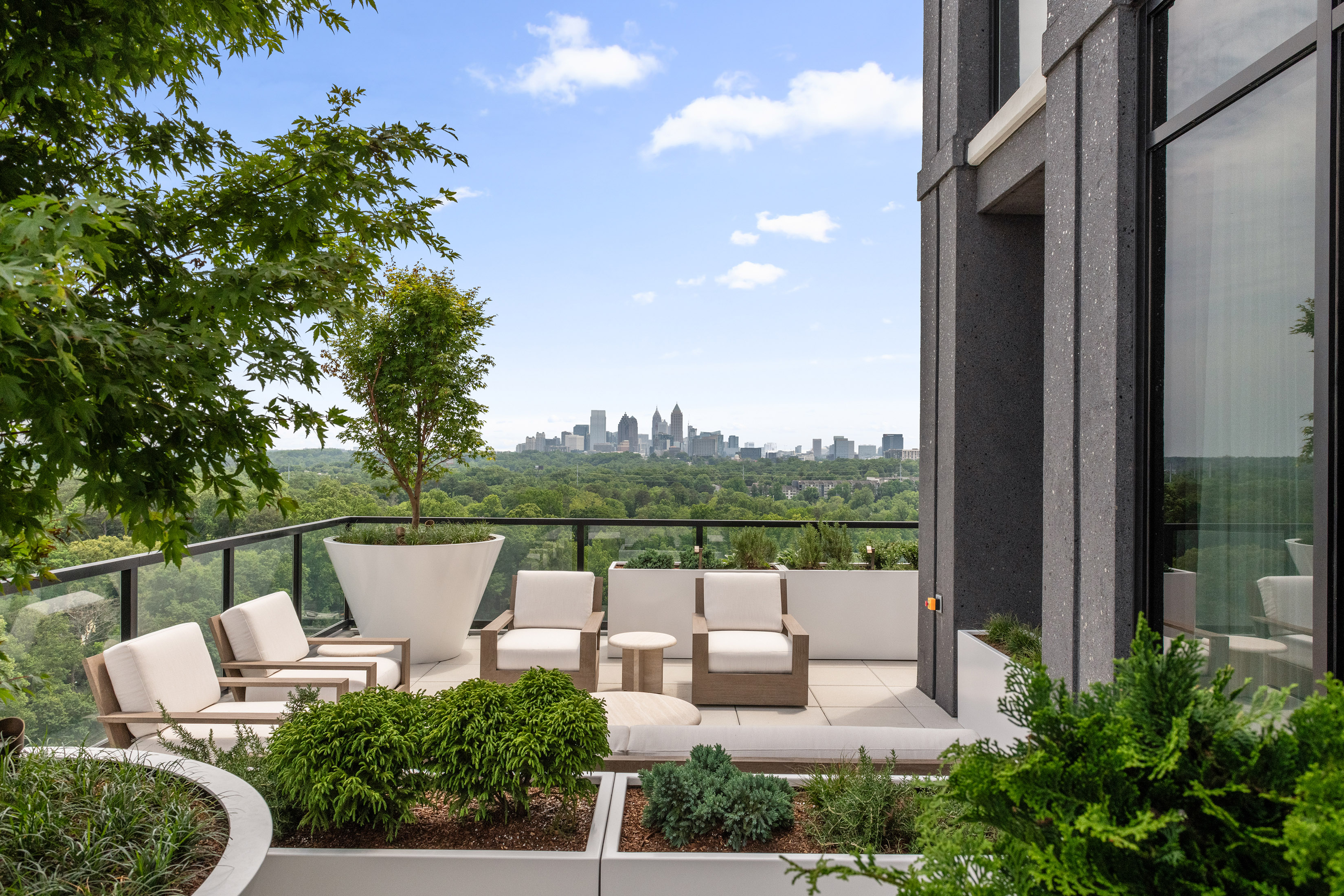 Stunning Fully Furnished Penthouse with the Largest Outdoor Terrace - 物件實景