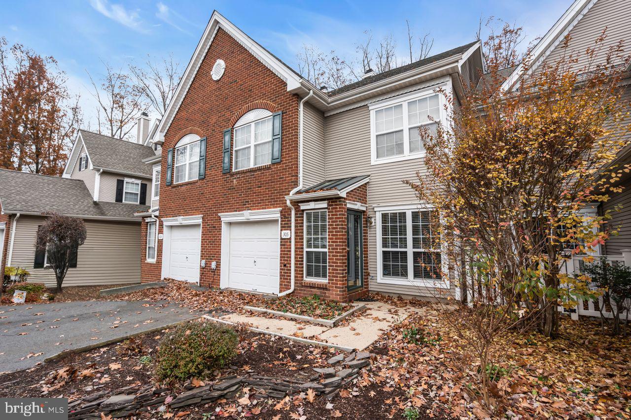 Pennington, New Jersey, 08534, United States, 3 Bedrooms Bedrooms, ,3 BathroomsBathrooms,Residential,For Sale,1987595