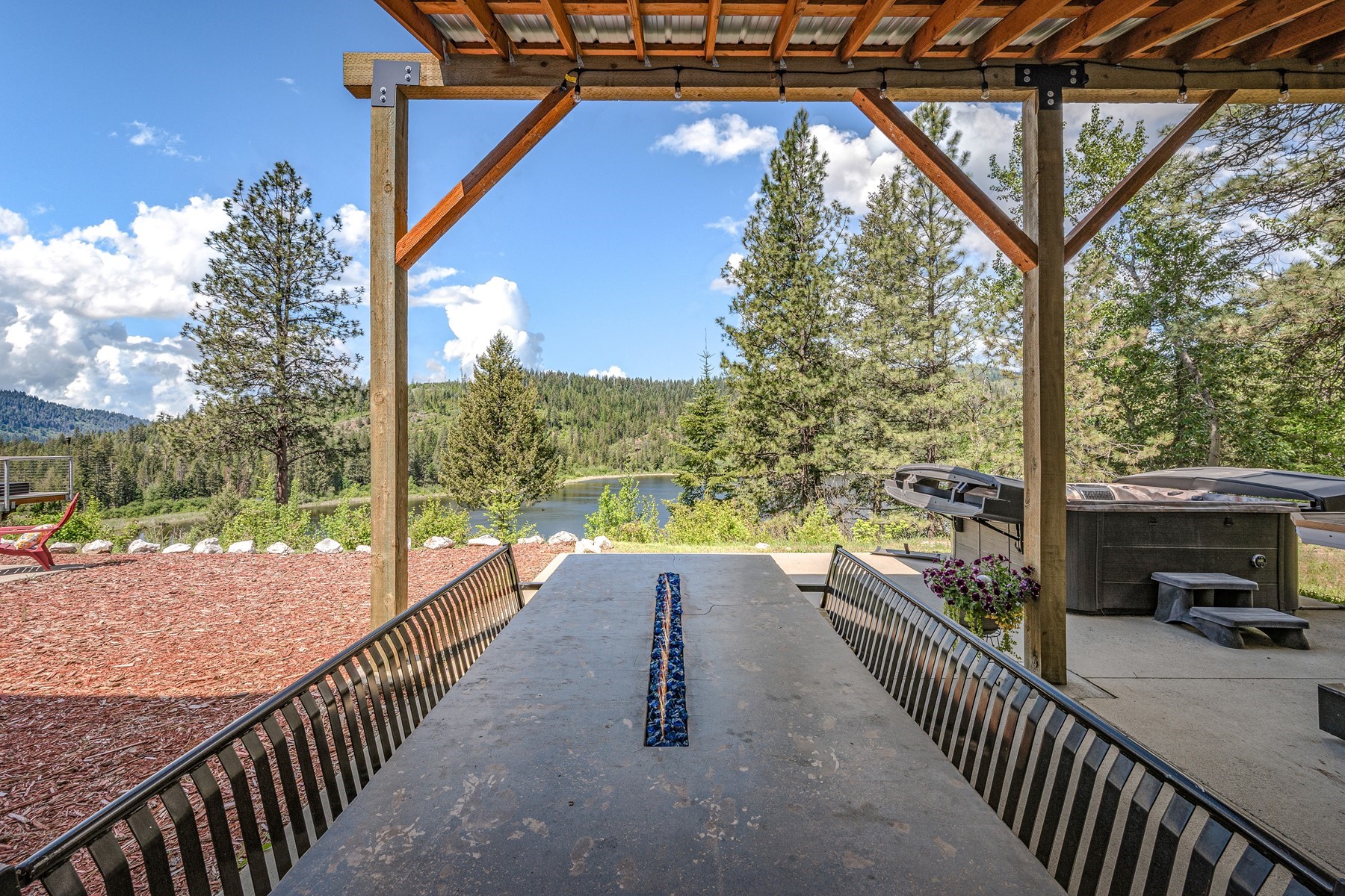  Lake Retreat on Private Acreage - 物件實景