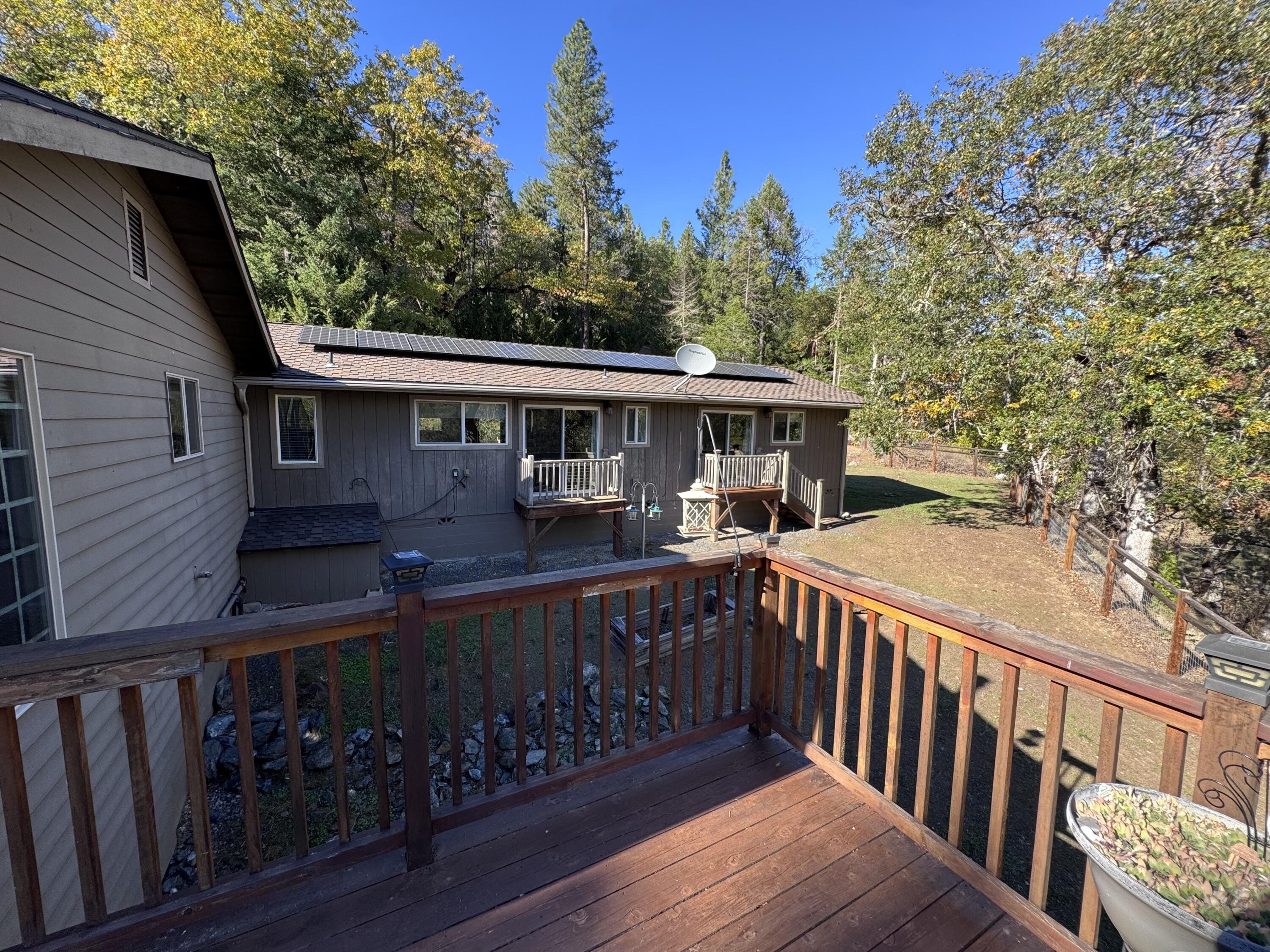 Rogue River, Oregon, 97537, United States, 3 Bedrooms Bedrooms, ,4 BathroomsBathrooms,Residential,For Sale,1982617