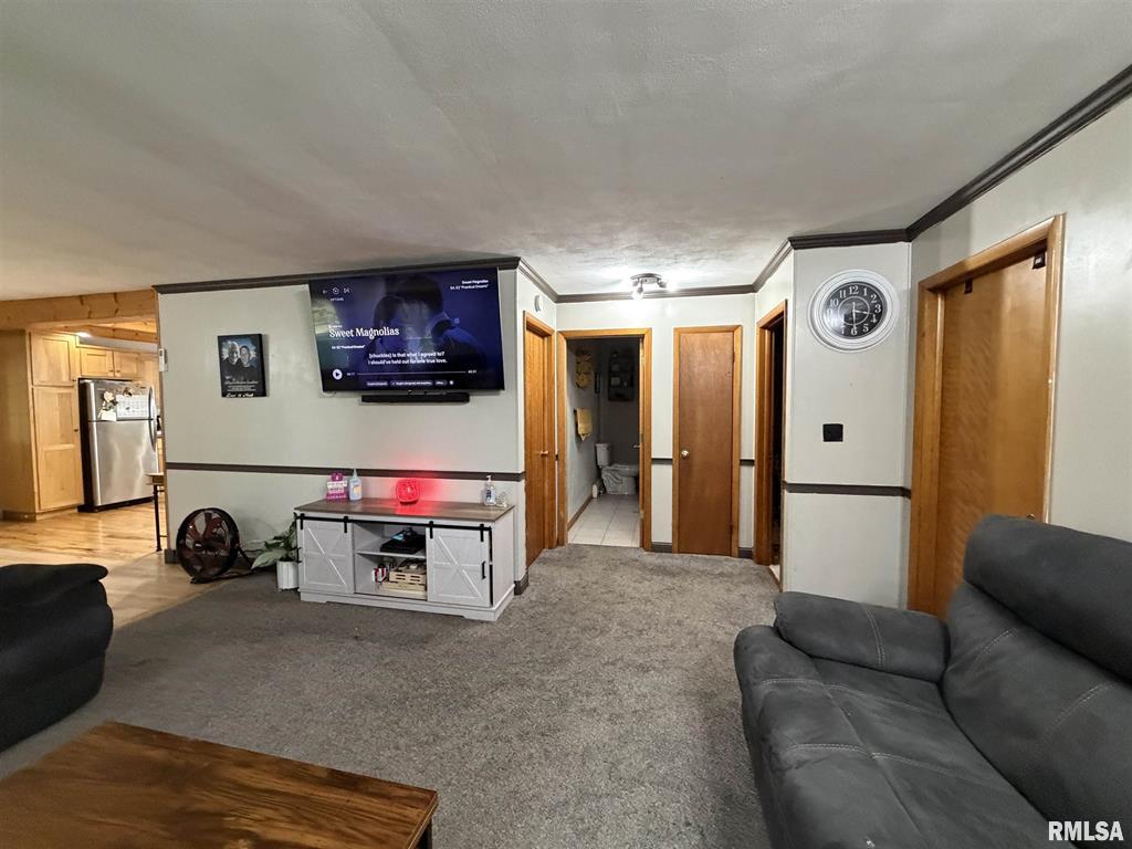 Abingdon, Illinois, 61410, United States, 3 Bedrooms Bedrooms, ,2 BathroomsBathrooms,Residential,For Sale,1976226