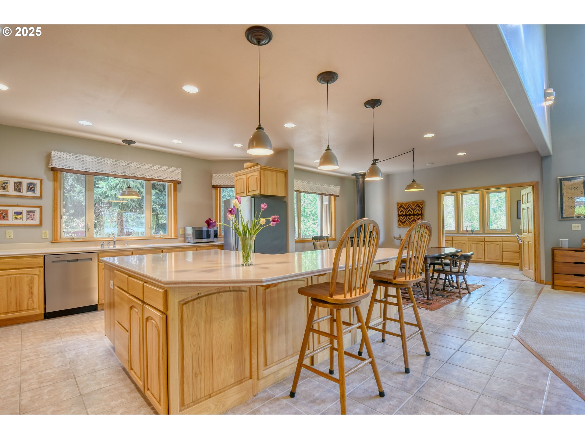 Adams, Oregon, 97810, United States, 4 Bedrooms Bedrooms, ,3 BathroomsBathrooms,Residential,For Sale,1793219
