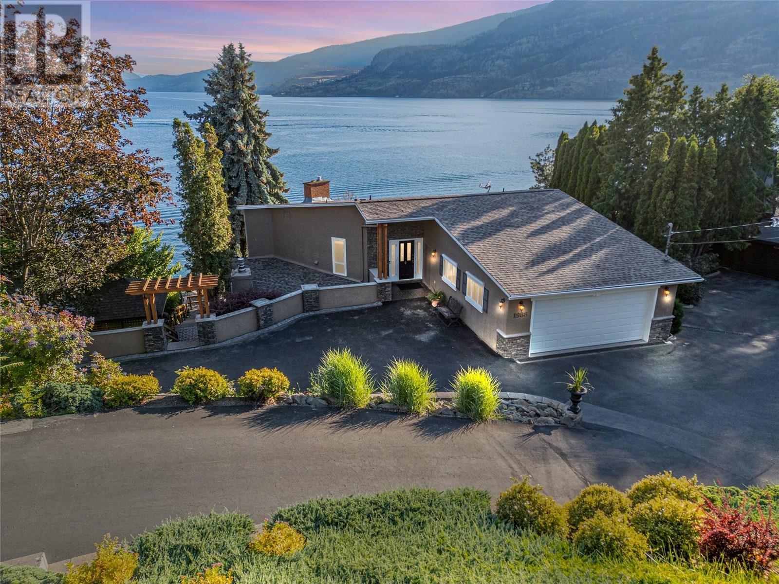 KELOWNA, British Columbia, V1V 2C3, CA, 5 Bedrooms Bedrooms, ,2 BathroomsBathrooms,Residential,For Sale,1911113