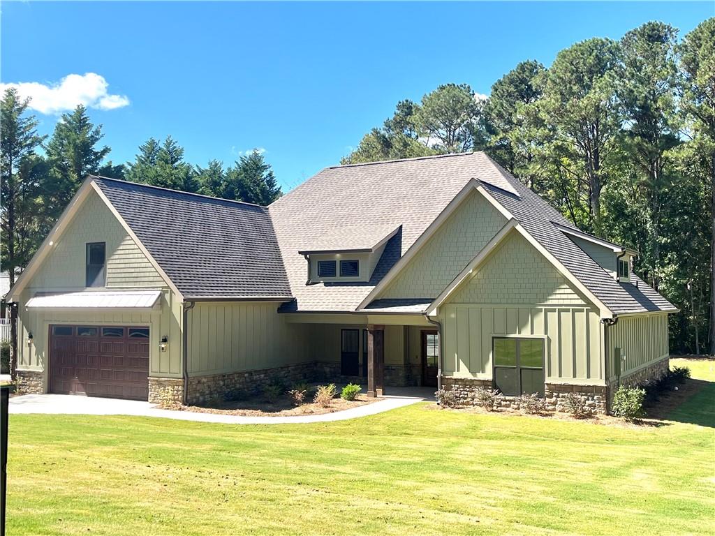 Calhoun, Georgia, 30701, United States, 4 Bedrooms Bedrooms, ,4 BathroomsBathrooms,Residential,For Sale,1980767