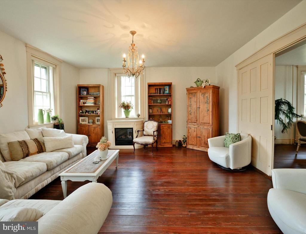 Westminster, Maryland, 21157, United States, 4 Bedrooms Bedrooms, ,3 BathroomsBathrooms,Residential,For Sale,1943426