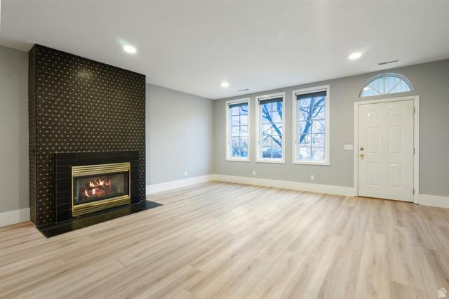 Salt Lake City, Utah, 84103, United States, 2 Bedrooms Bedrooms, ,3 BathroomsBathrooms,Residential,For Sale,2013239