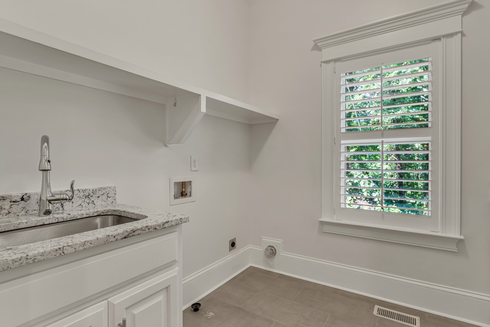  1018B Downey Dr, Nashville, TN, 37205 - 物件實景