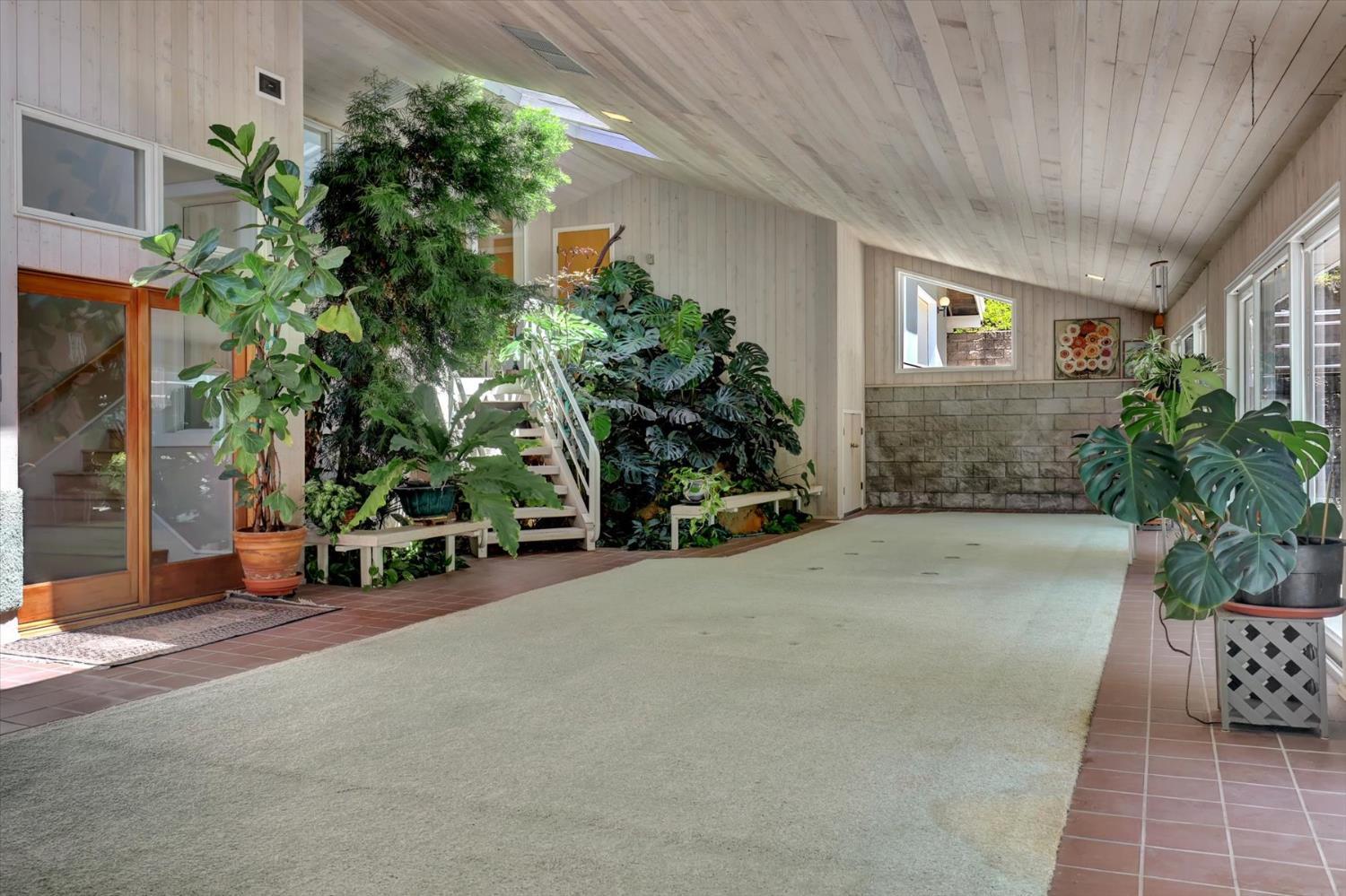 Nevada City, California, 95959, United States, 3 Bedrooms Bedrooms, ,4 BathroomsBathrooms,Residential,For Sale,1903616