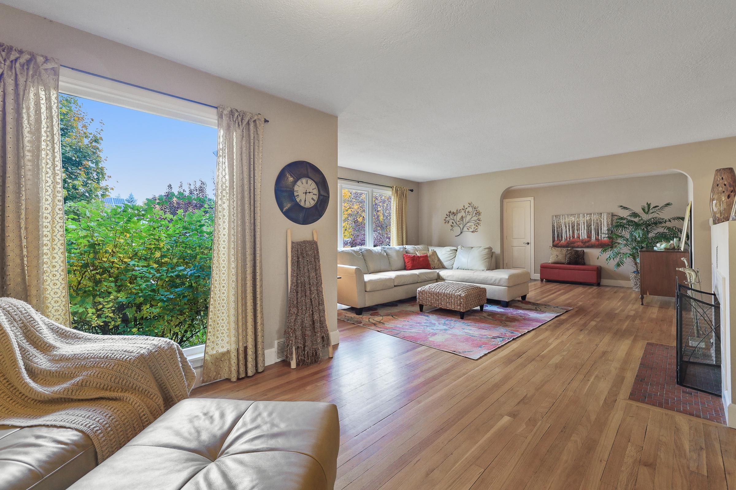Spokane, Washington, 99203, United States, 4 Bedrooms Bedrooms, ,3 BathroomsBathrooms,Residential,For Sale,1827628