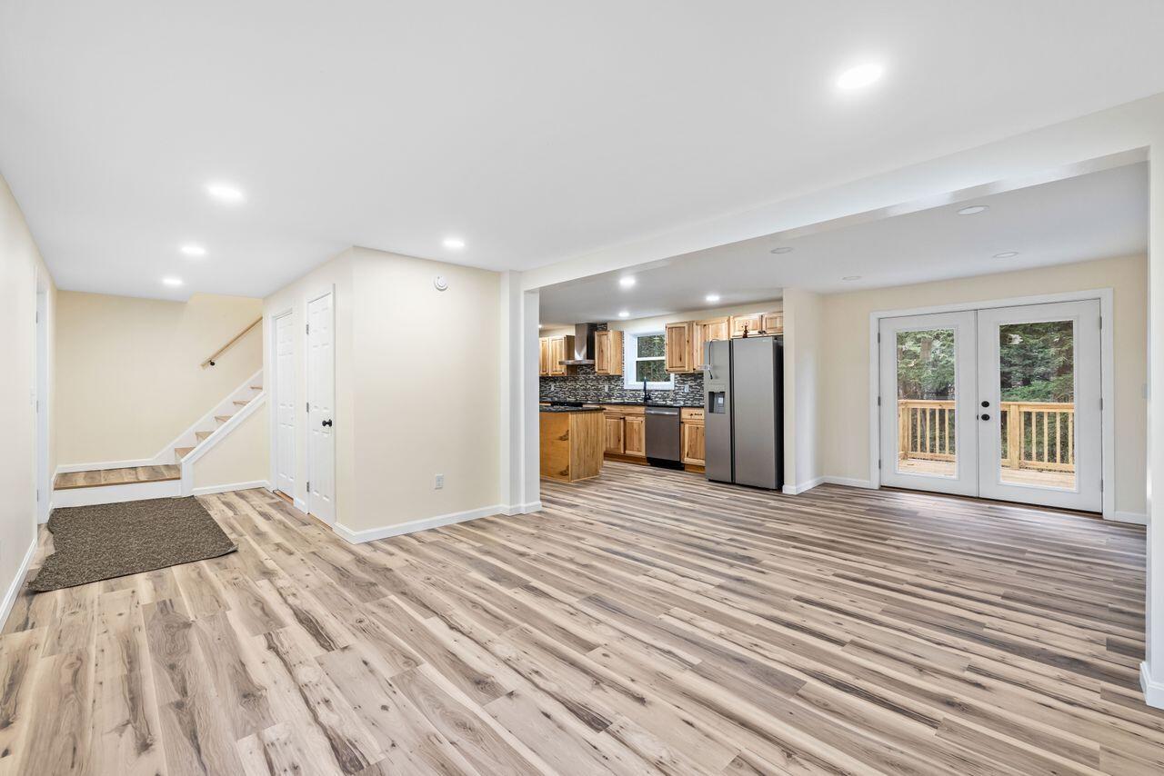 Casco, Maine, 04015, United States, 3 Bedrooms Bedrooms, ,5 BathroomsBathrooms,Residential,For Sale,2001972