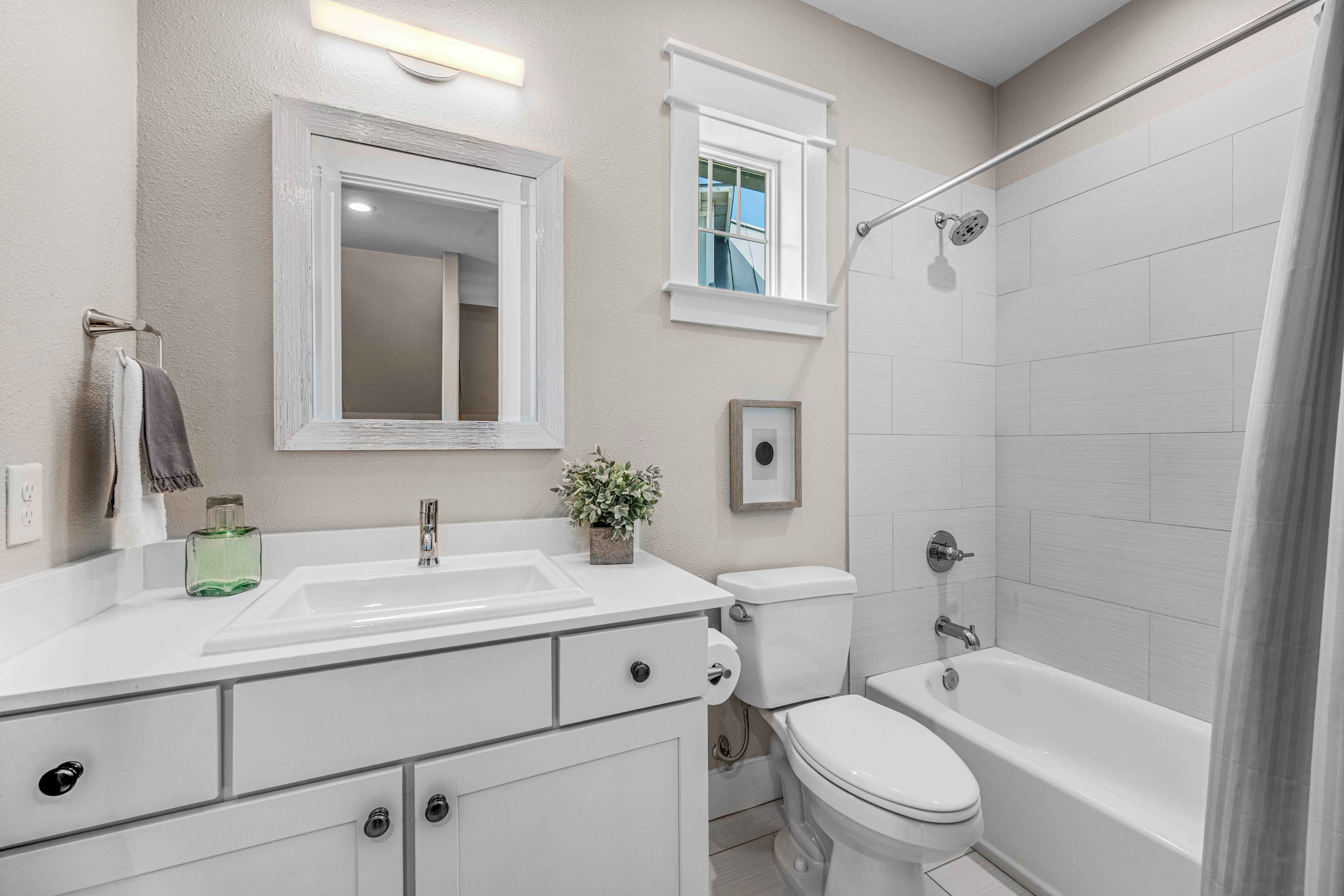  Relaxing 4BR Waterfront Condo - 物件實景