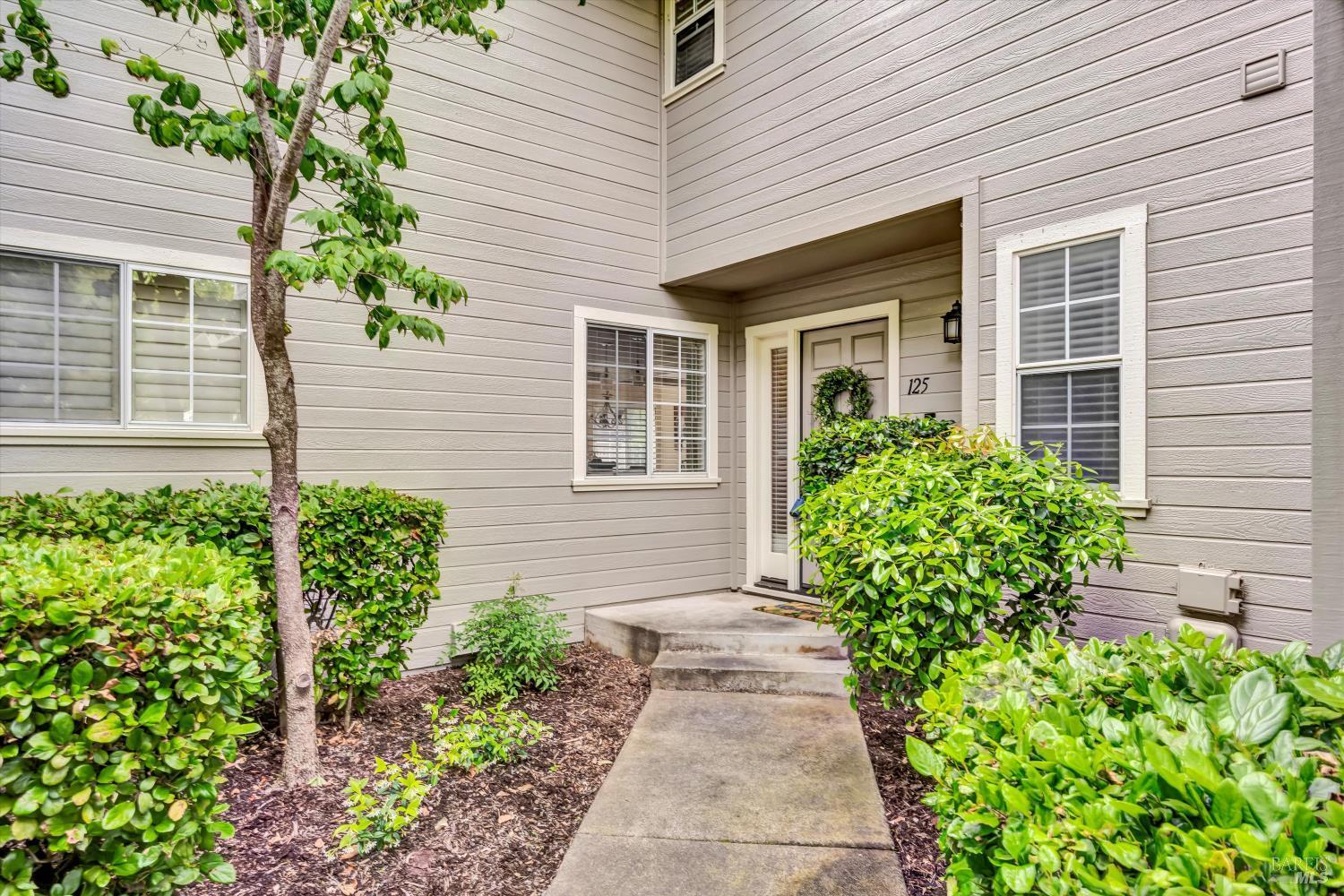 Napa, California, 94558, United States, 3 Bedrooms Bedrooms, ,3 BathroomsBathrooms,Residential,For Sale,1838143